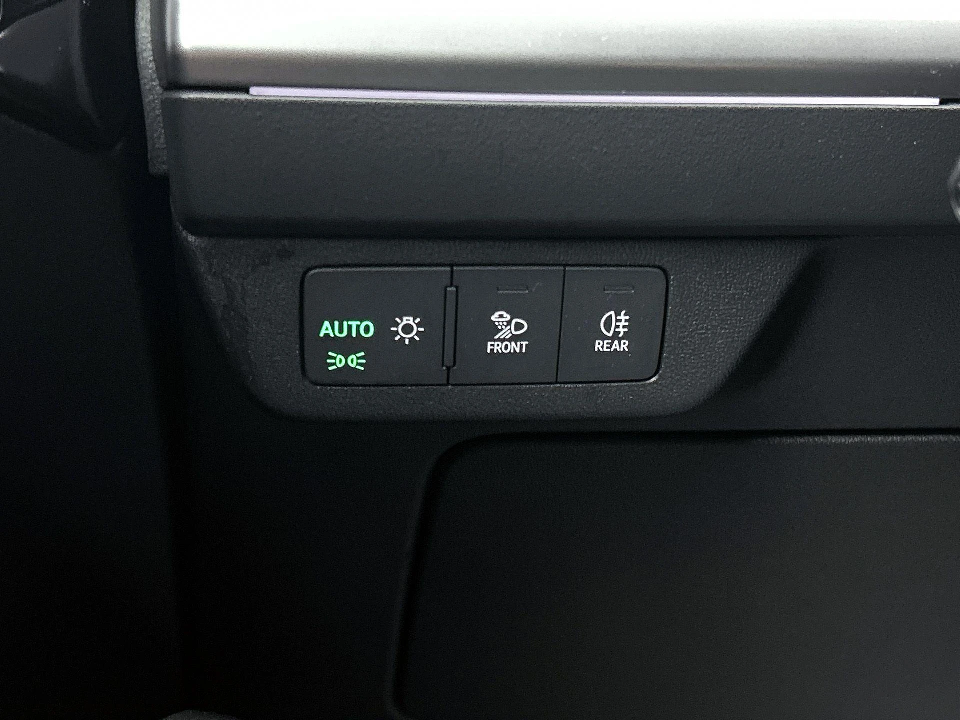 Audi-Q4 e-tron-image-23