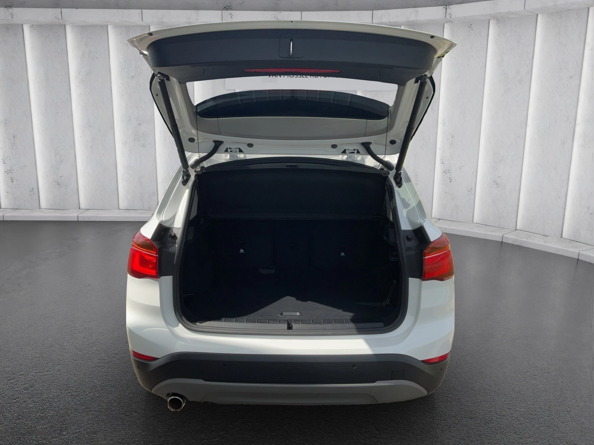 BMW X1 sDrive 18d. LED. Navi.Sitzh.