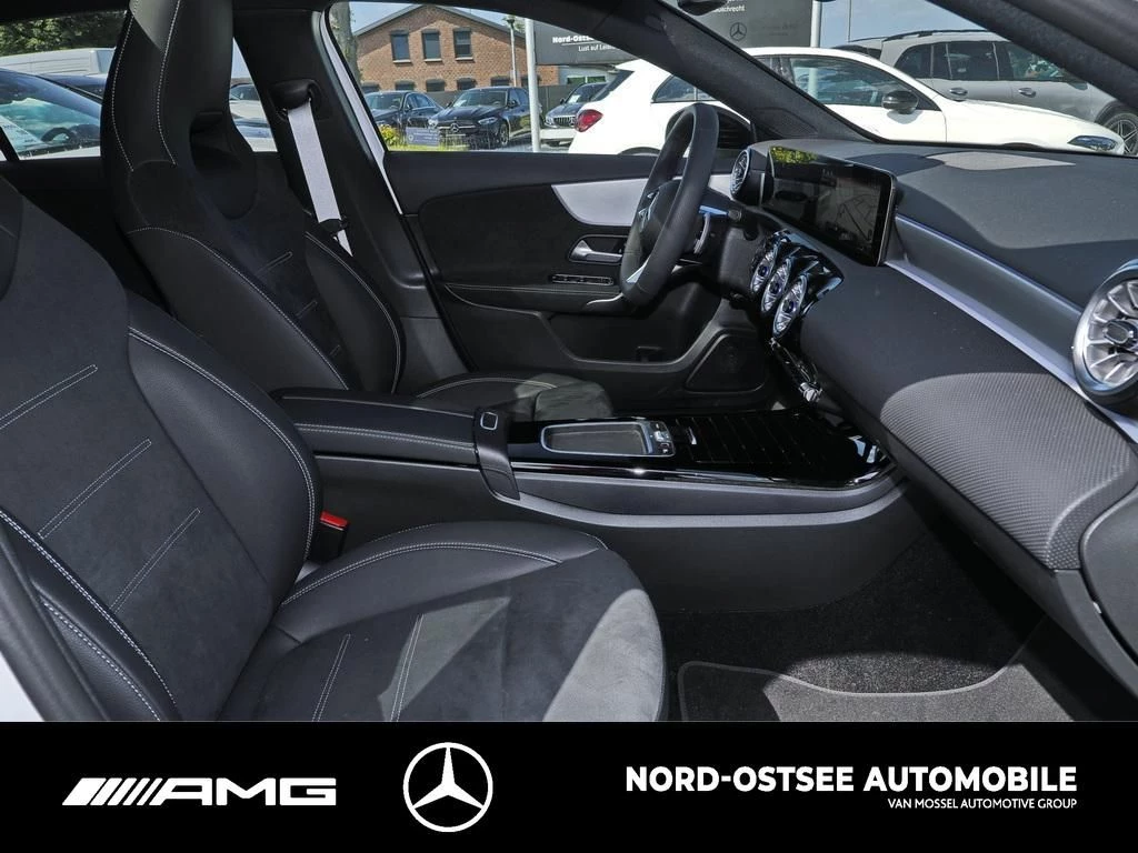 Mercedes-Benz A-Klasse 200 SPECIAL EDITION AMG ADV.+ KAM PANO MBUX AMG Line