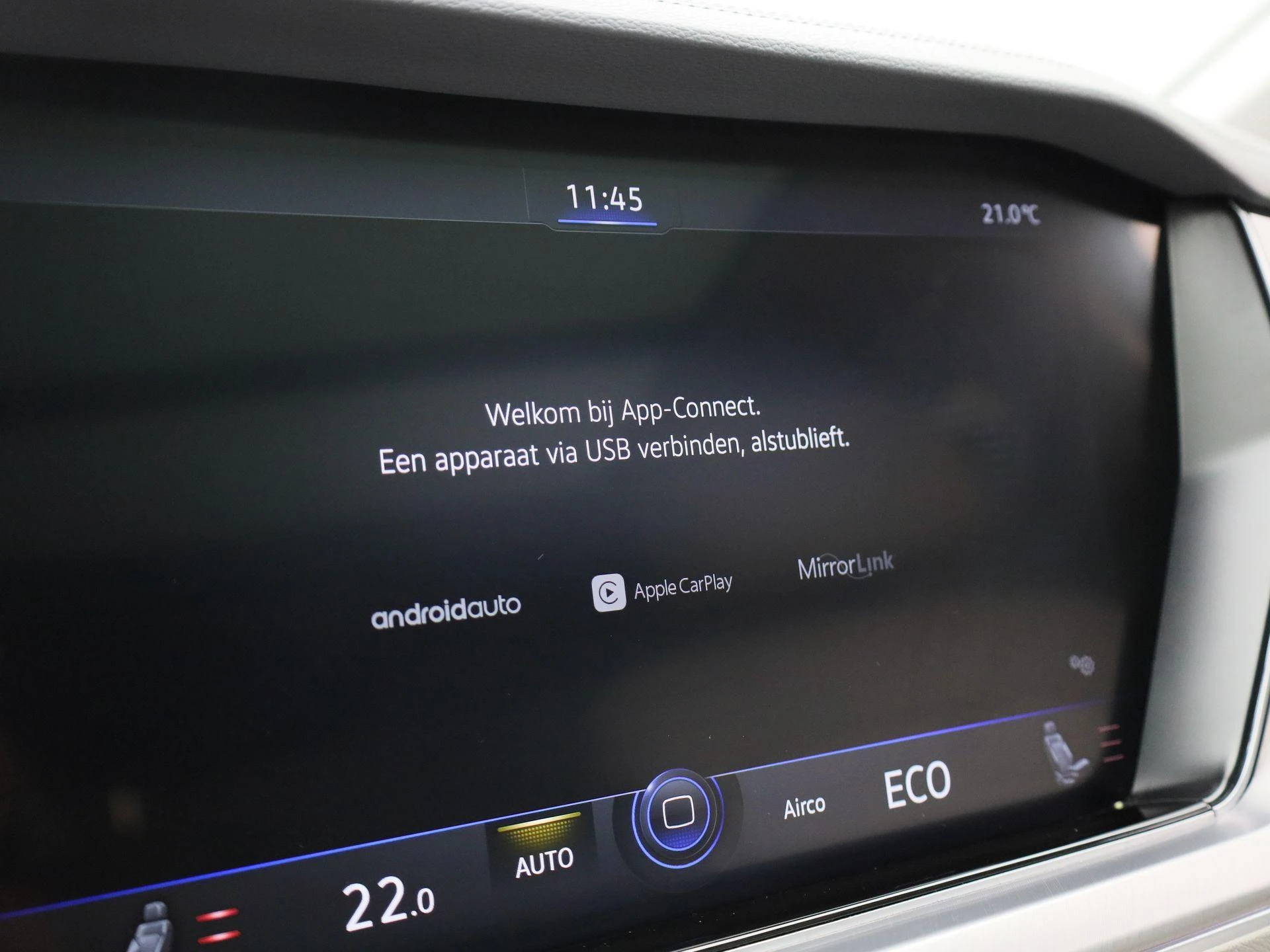 Volkswagen-Touareg-image-29