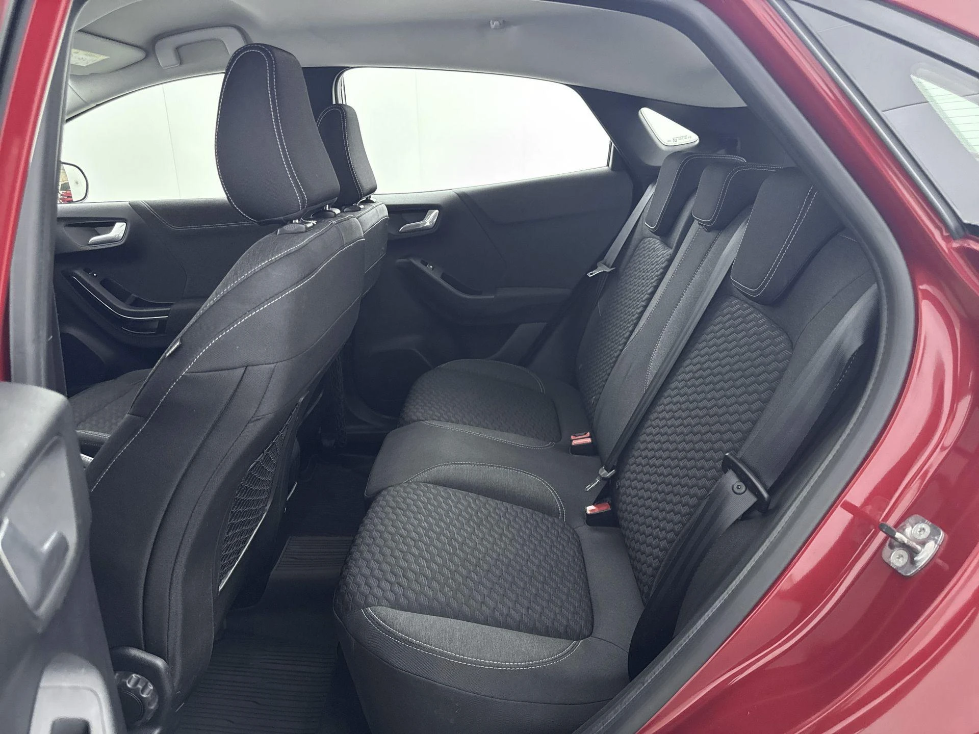 Ford-Puma-image-23
