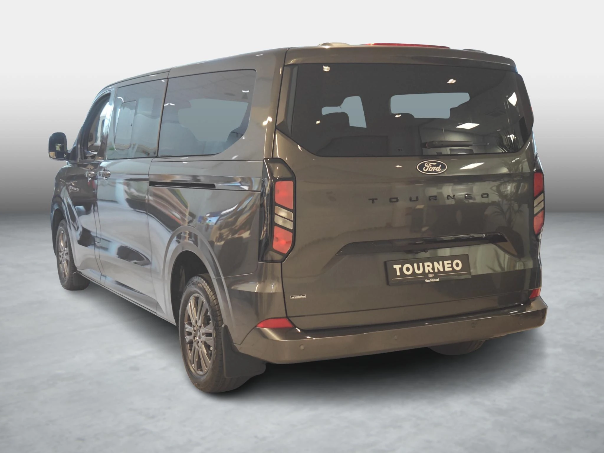 Ford-Tourneo Custom-image-3