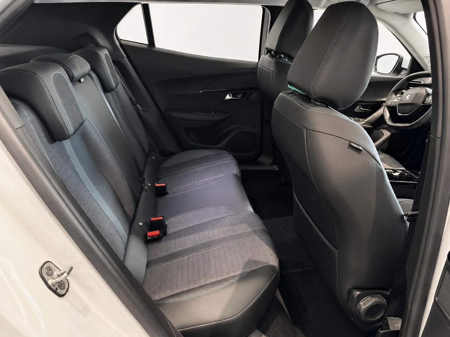 Peugeot-2008-image-13