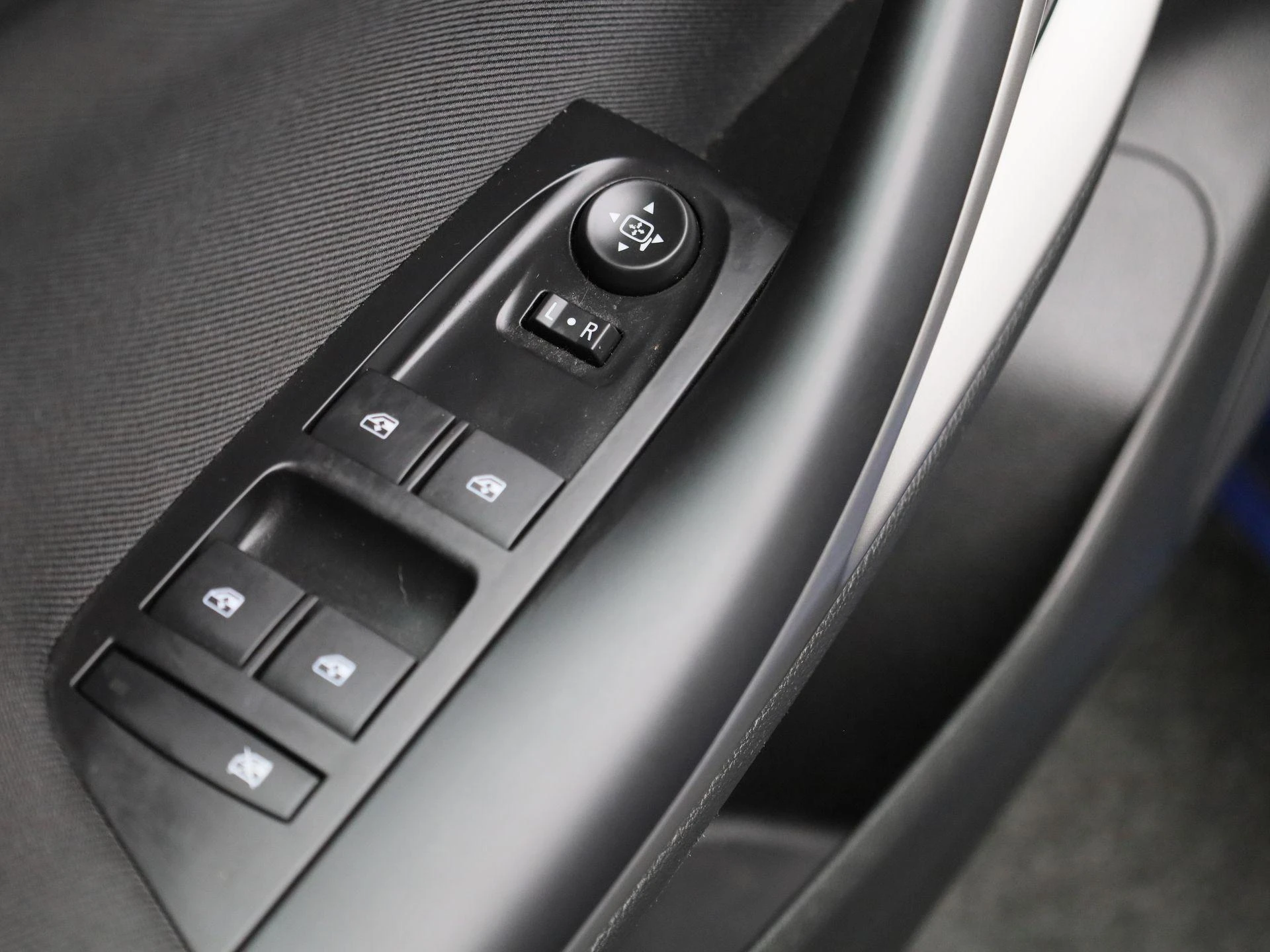 Opel-Astra-image-27