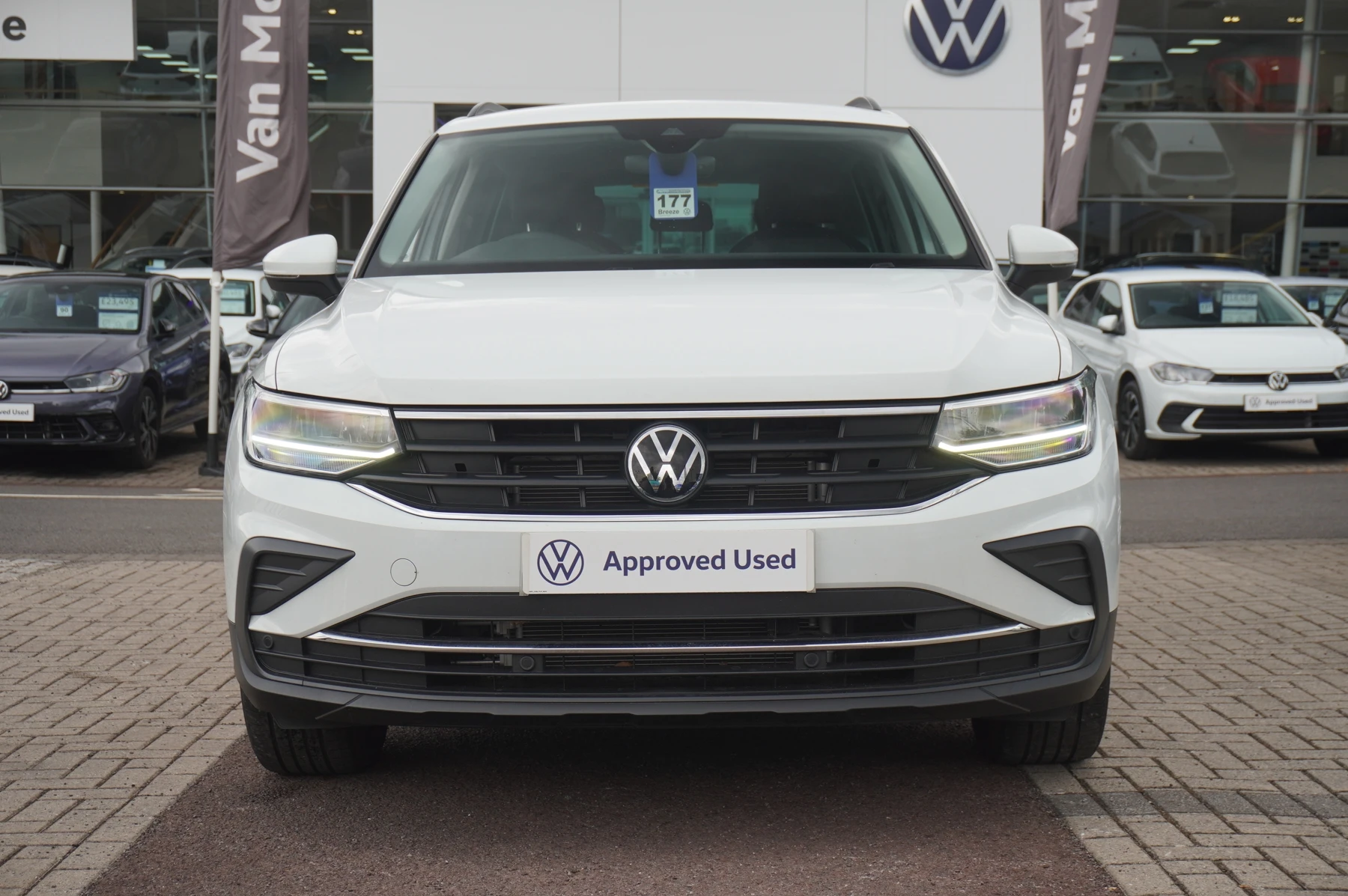 Volkswagen-Tiguan-image-6