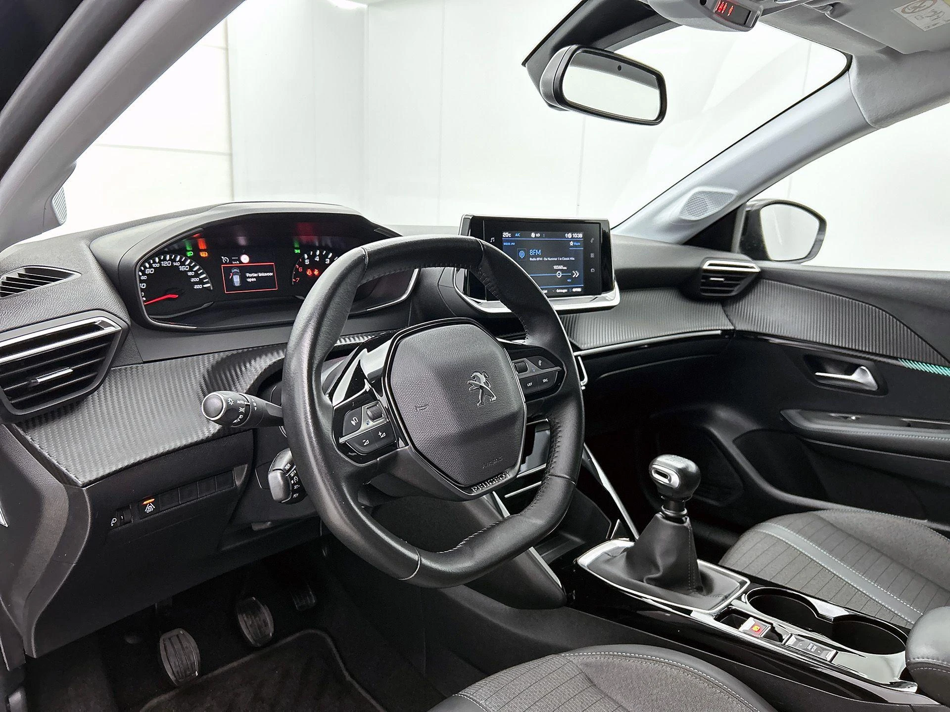 Peugeot-208-image-17