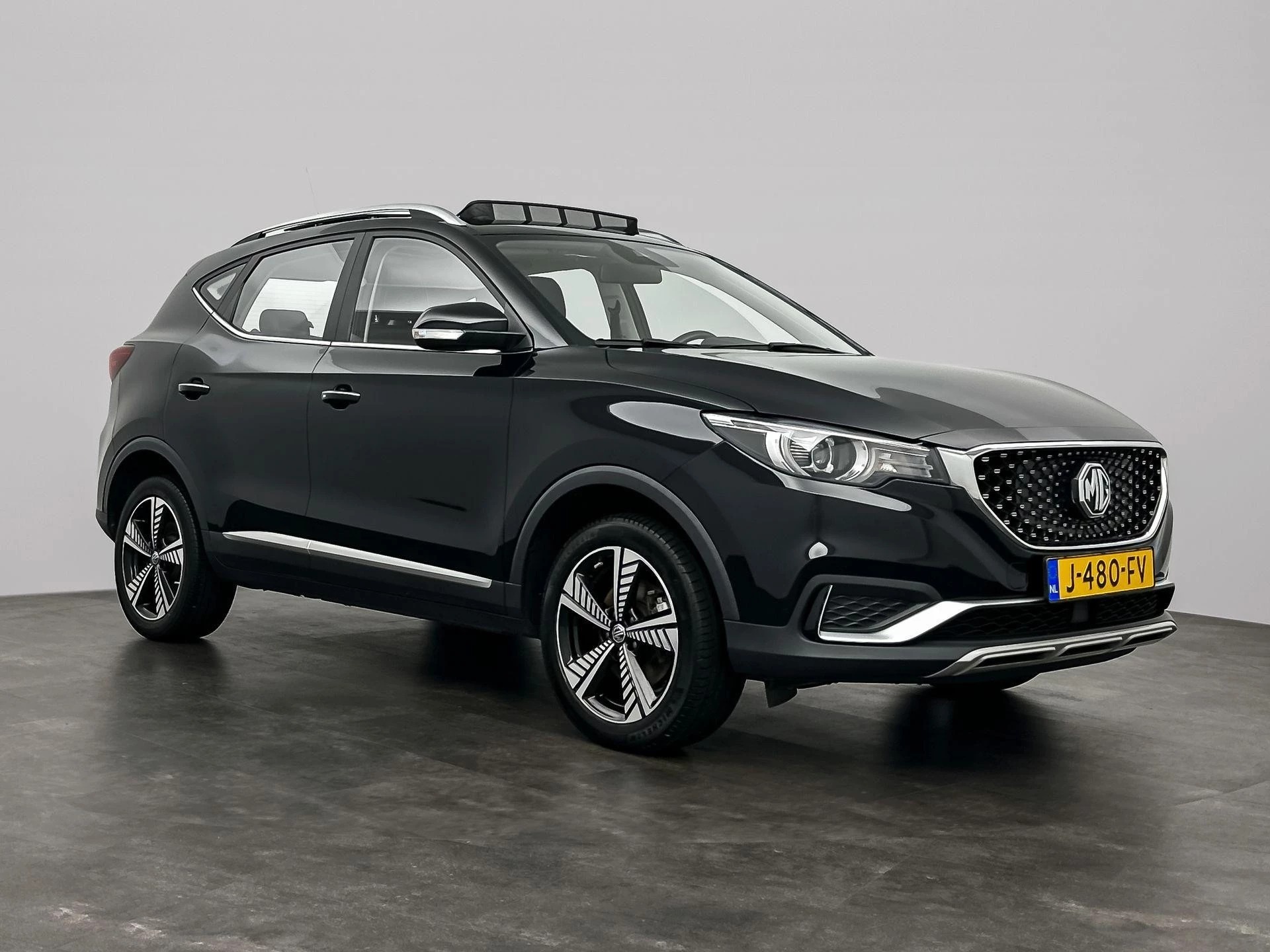 MG-ZS EV-image-2