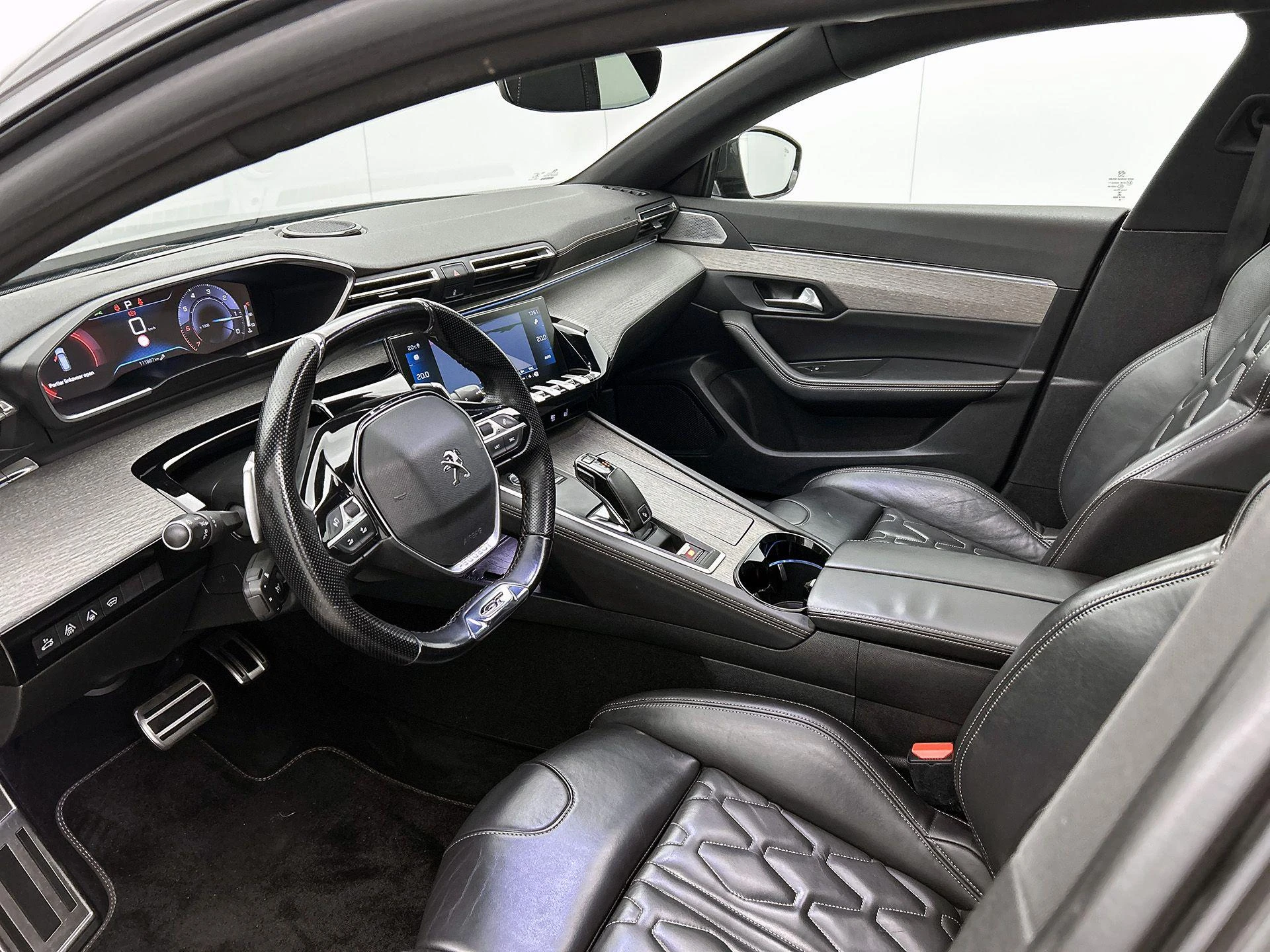 Peugeot-508-image-23