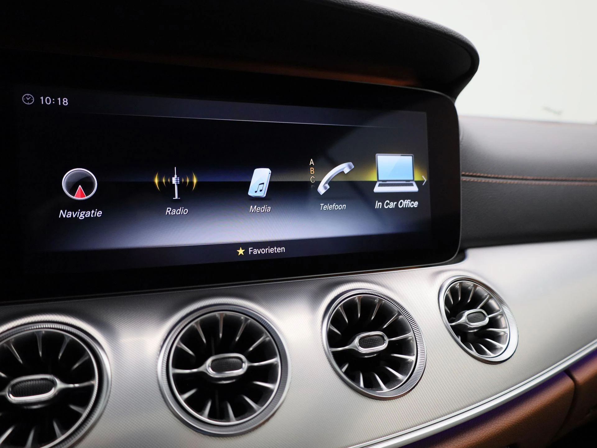 Mercedes-Benz-E-Klasse-image-17