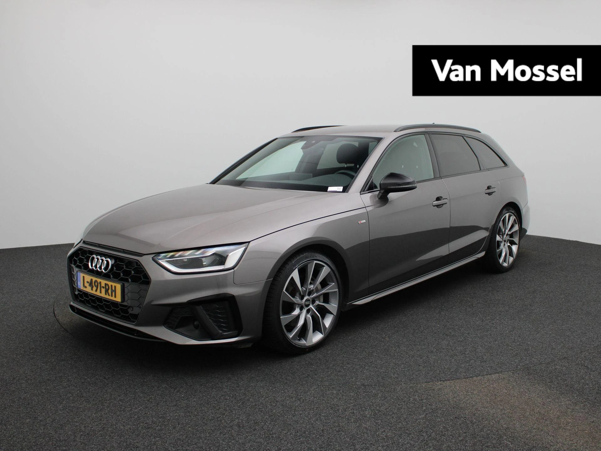Audi-A4-image-0