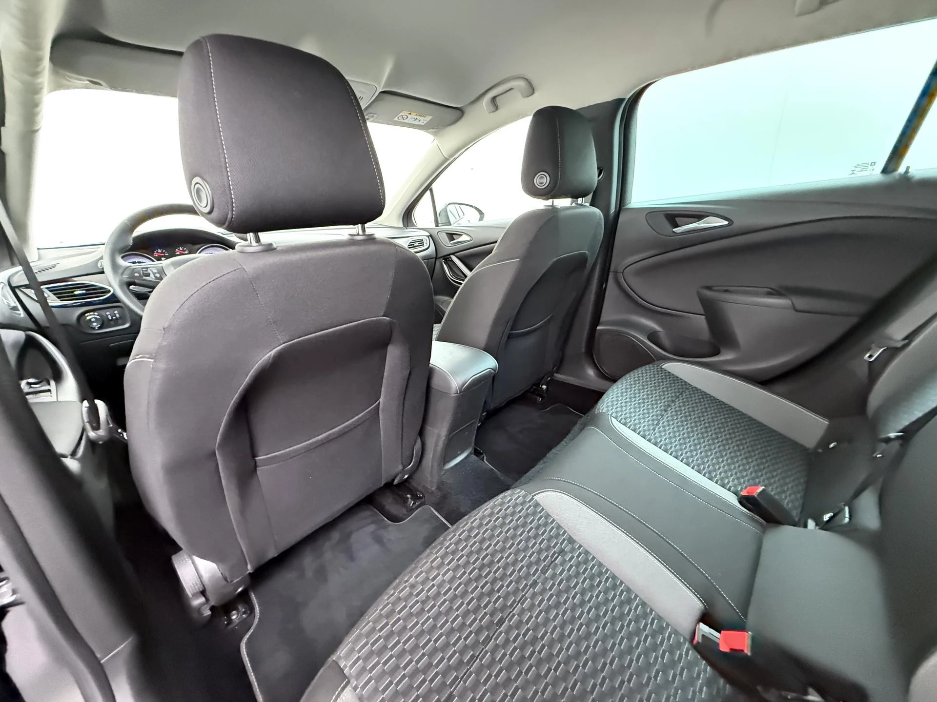 Opel Astra Sports Tourer 1.2 Edition
