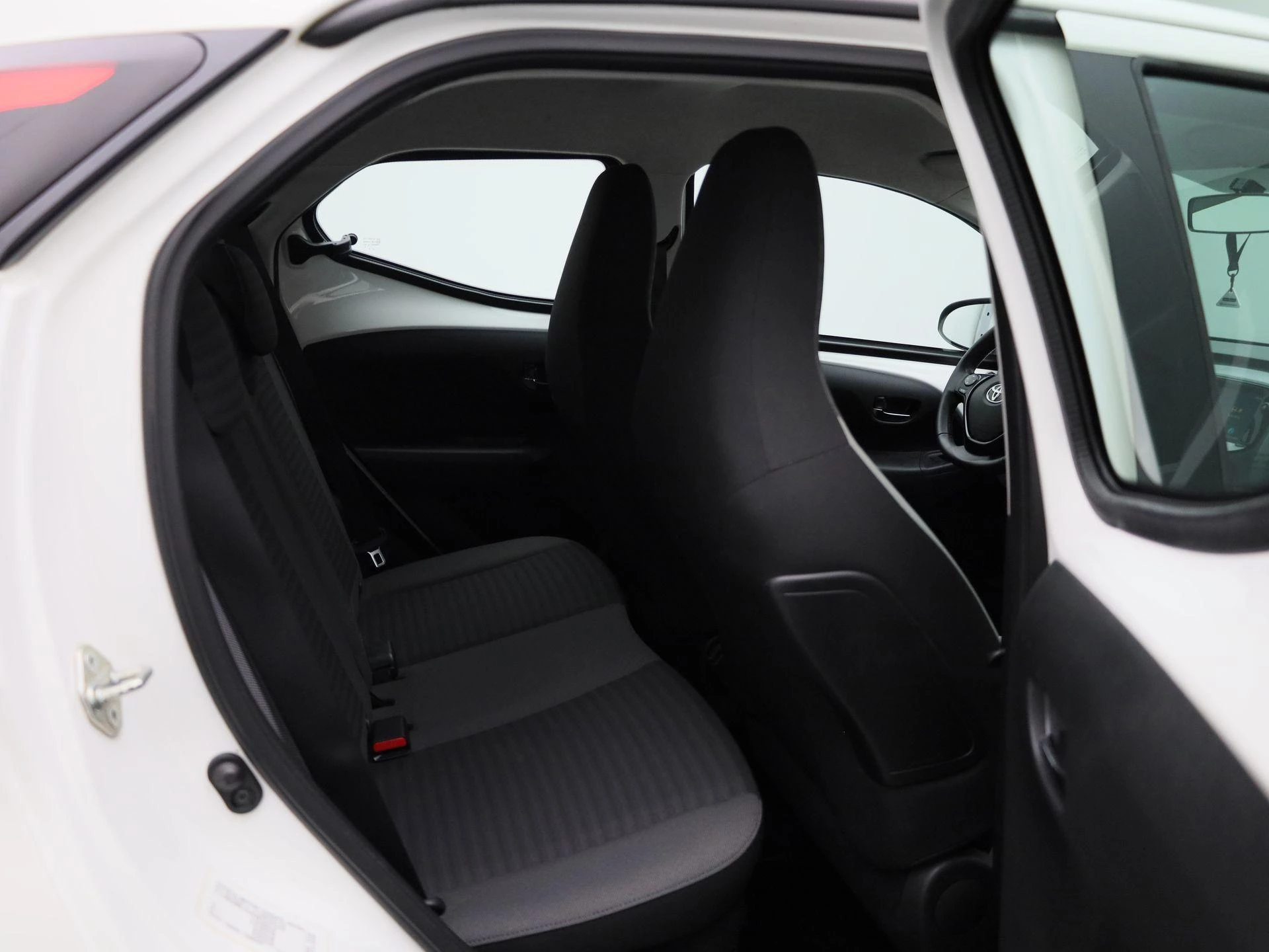 Toyota-Aygo-image-27