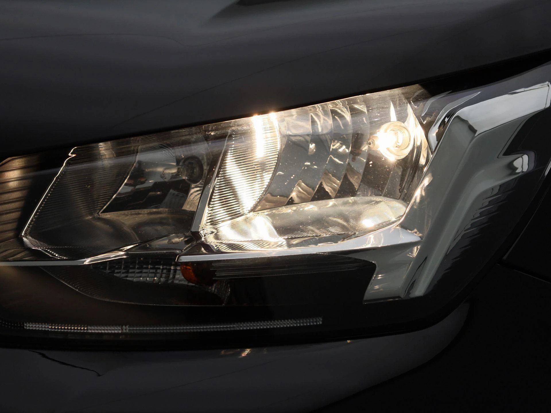 Peugeot e-2008 EV Active 50 kWh