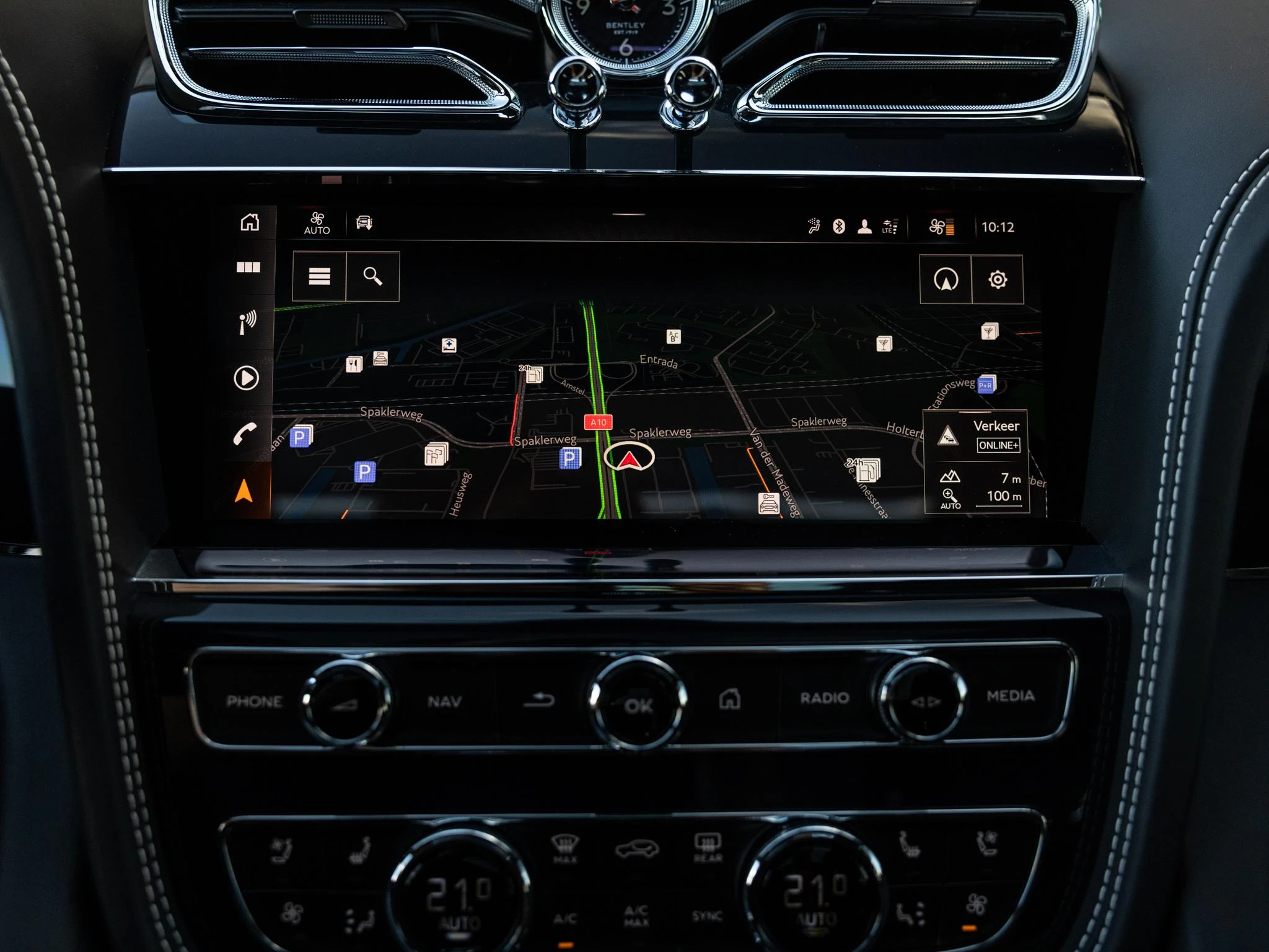 Bentley-Bentayga-image-28