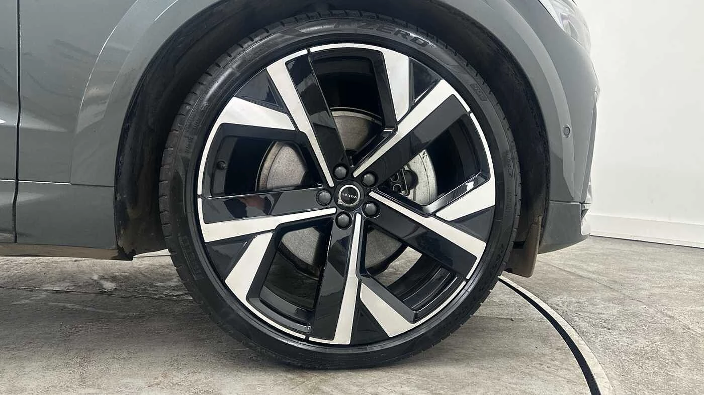 Volvo-XC60-image-10