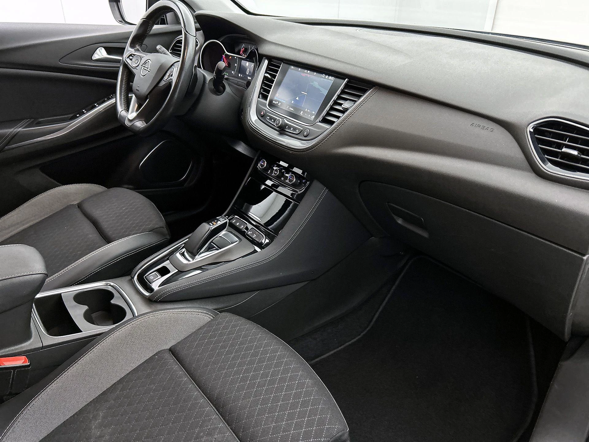 Opel Grandland X 1.6 Turbo Hybrid Innovation