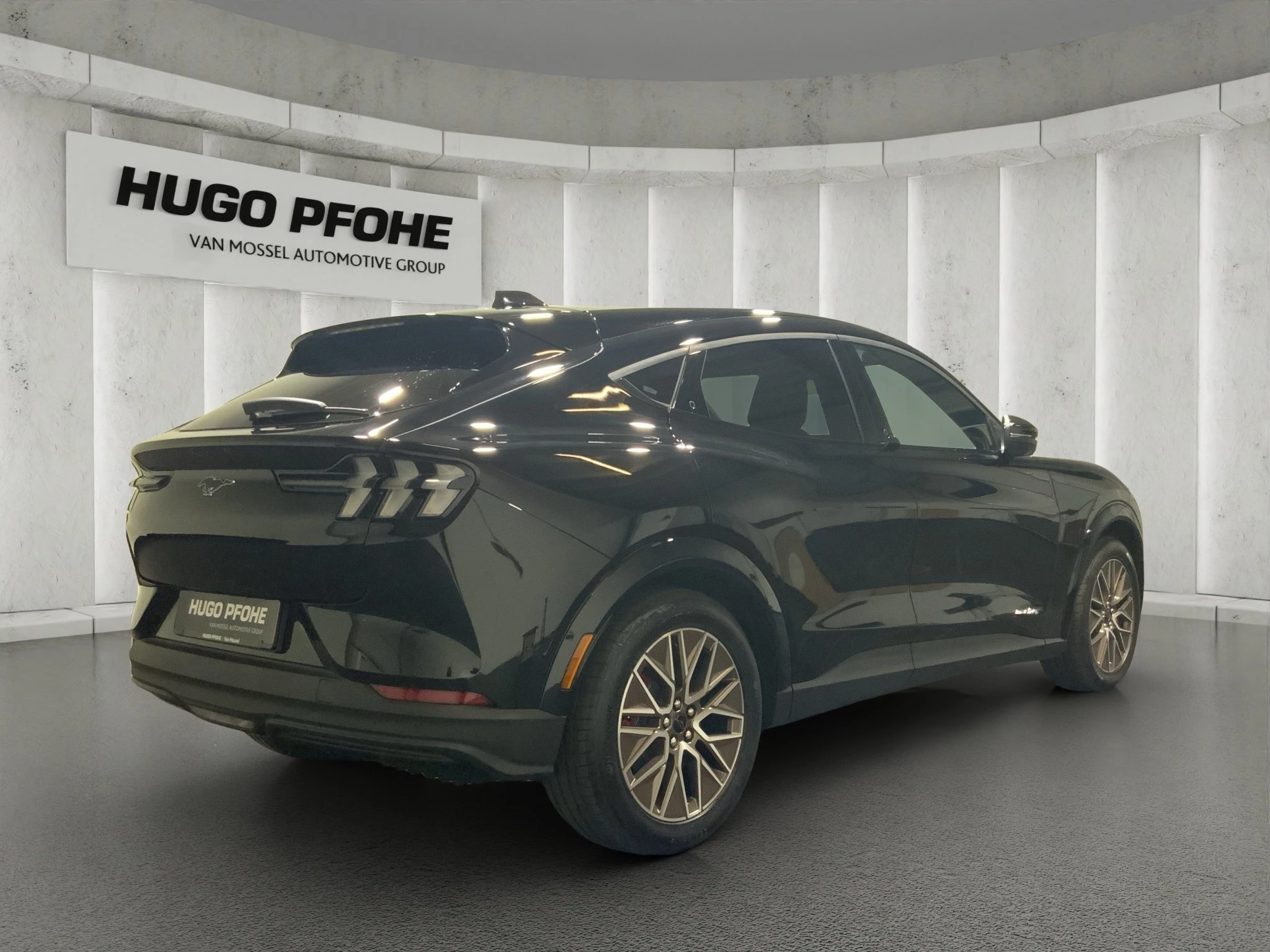 Ford-Mustang Mach-E-image-4