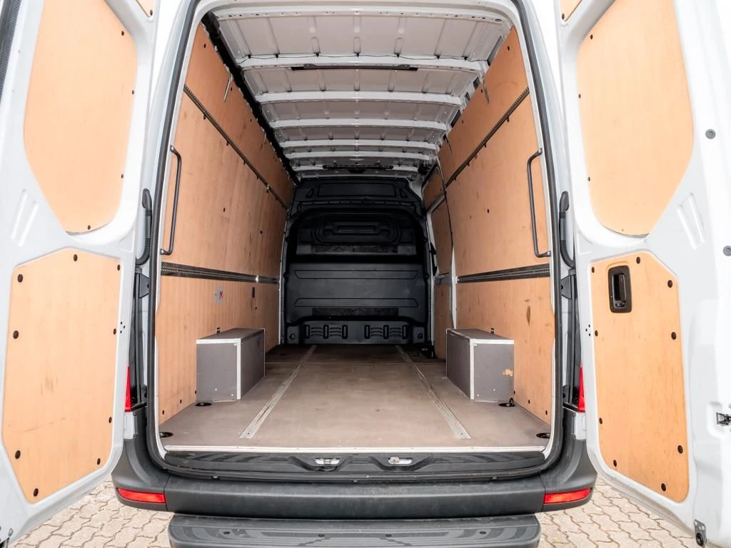 Mercedes-Benz-Sprinter 317-image-15
