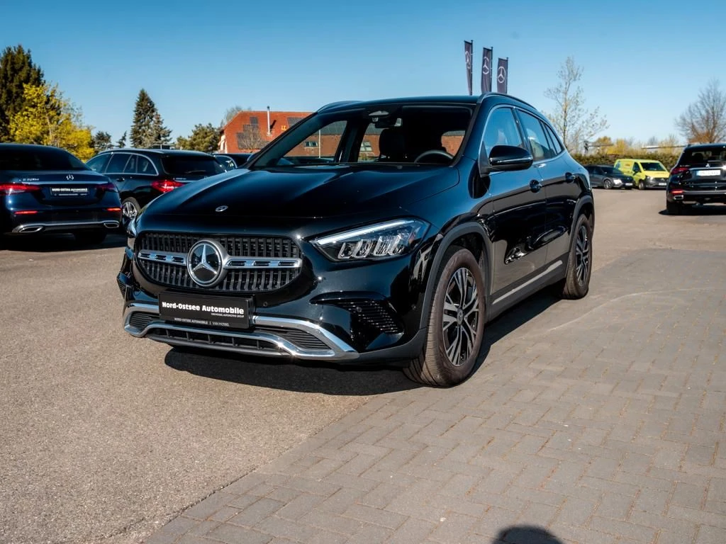 Mercedes-Benz-GLA 200 d-image-7