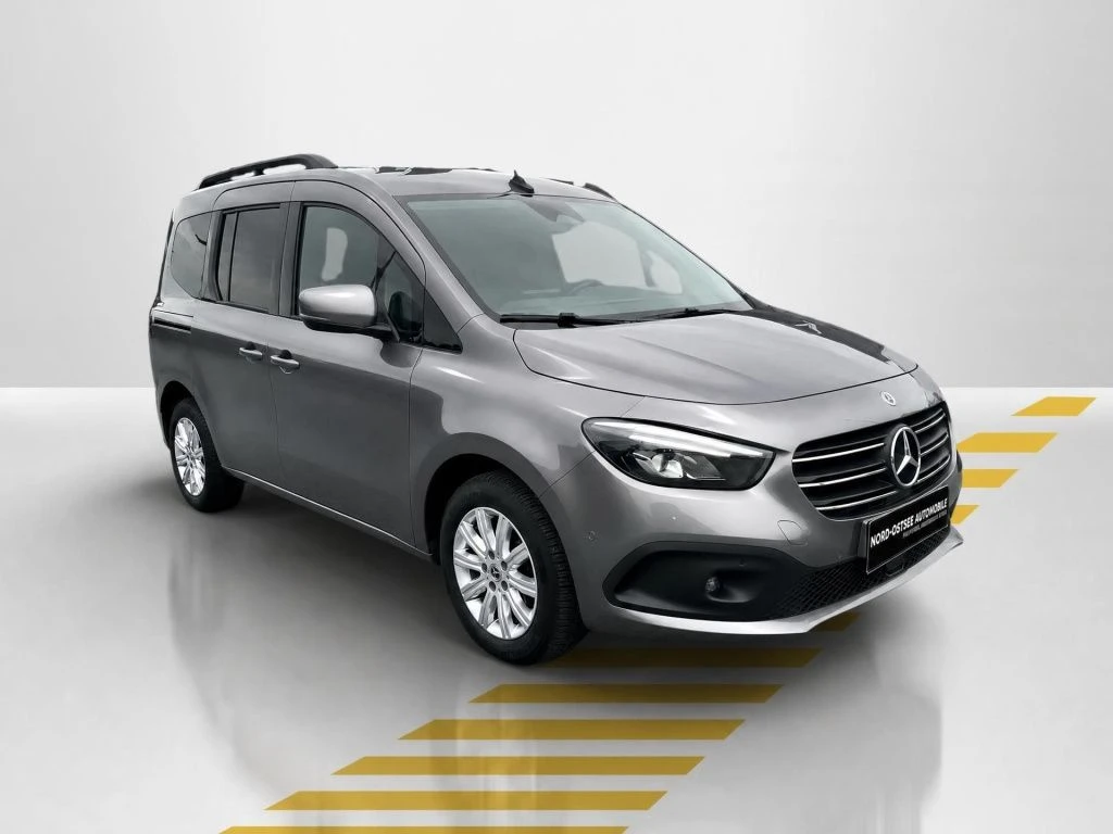 Mercedes-Benz-T-Klasse 180-image-16