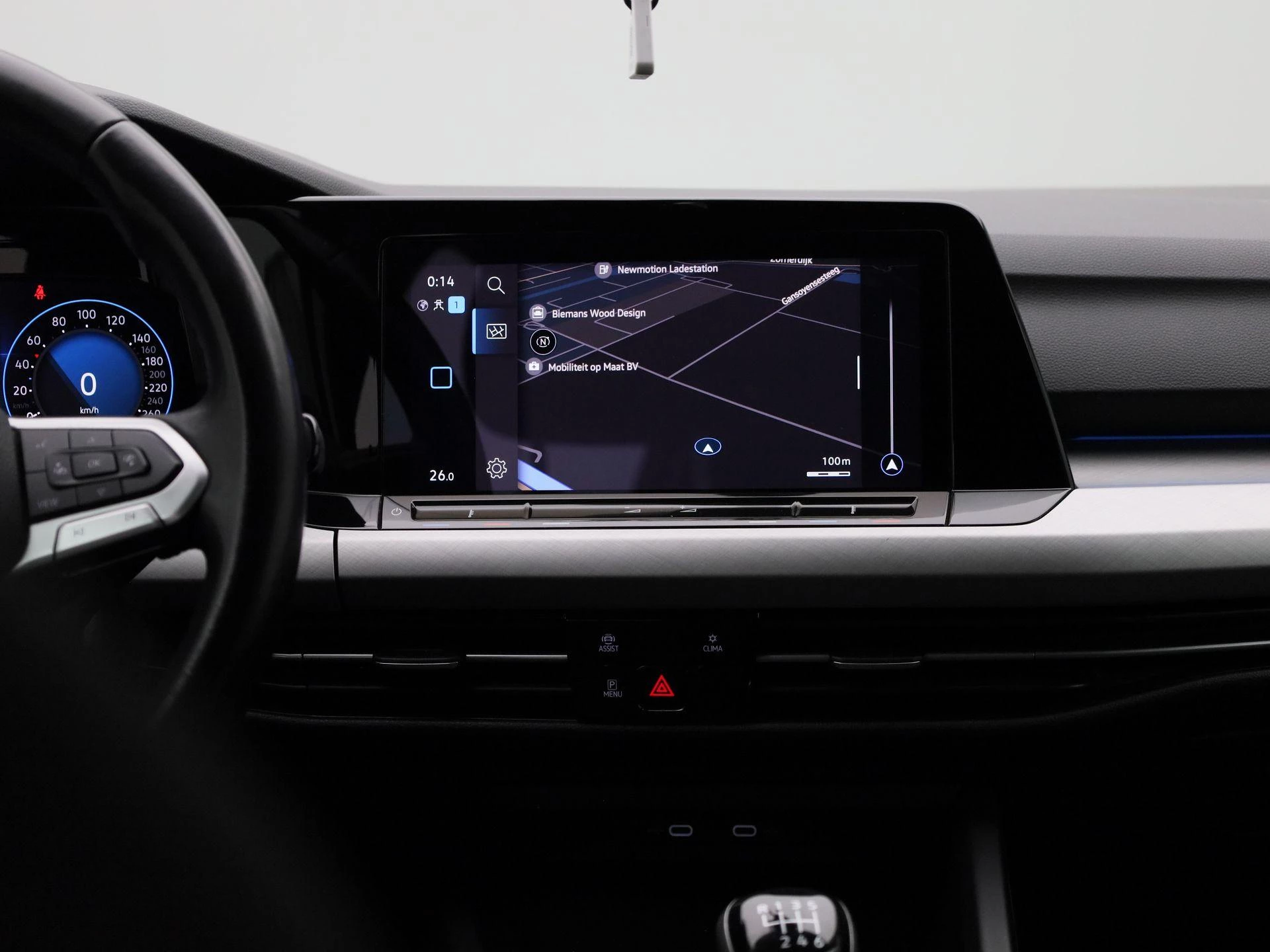 Volkswagen-Golf-image-8