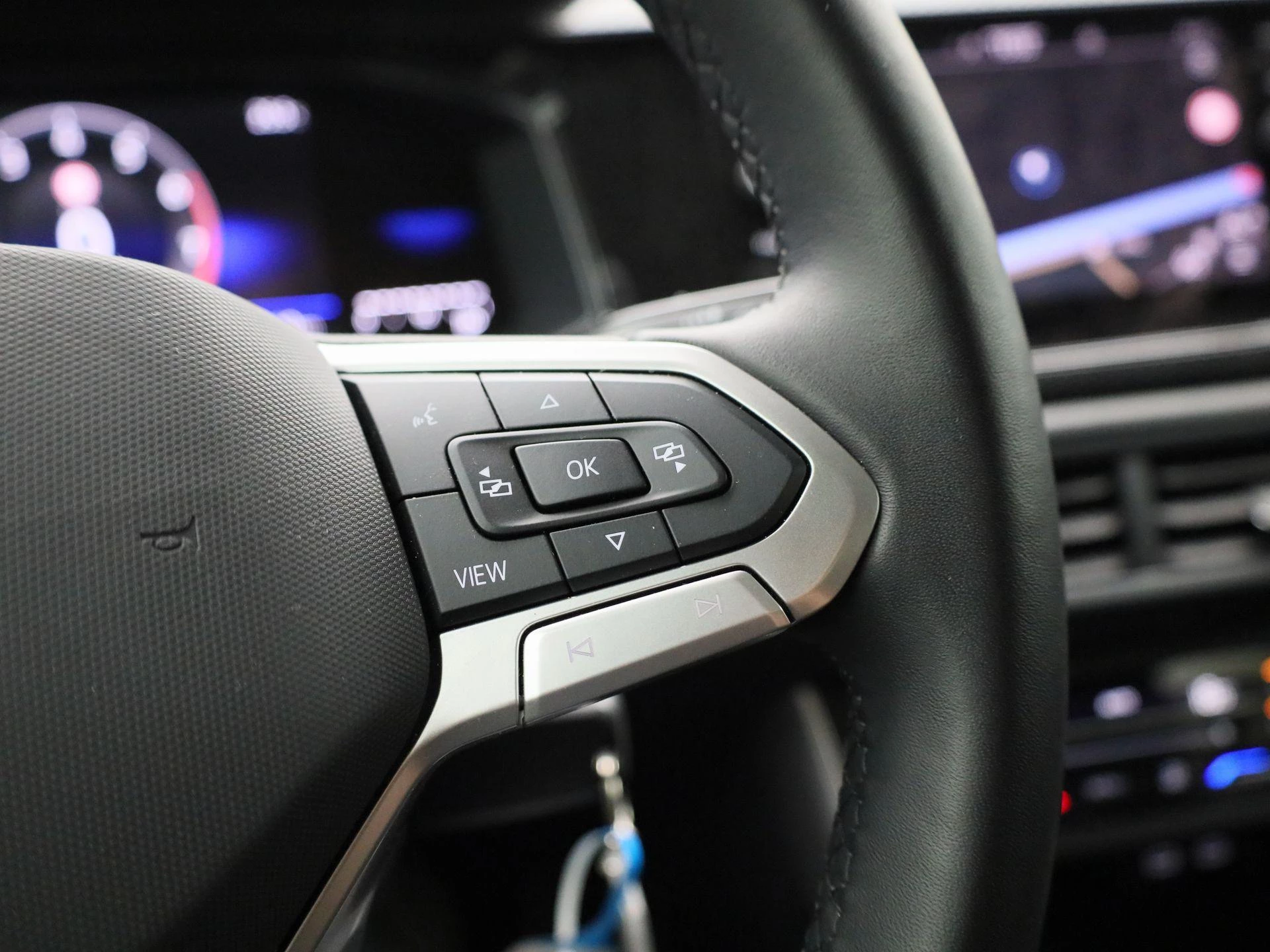 Volkswagen-Polo-image-21