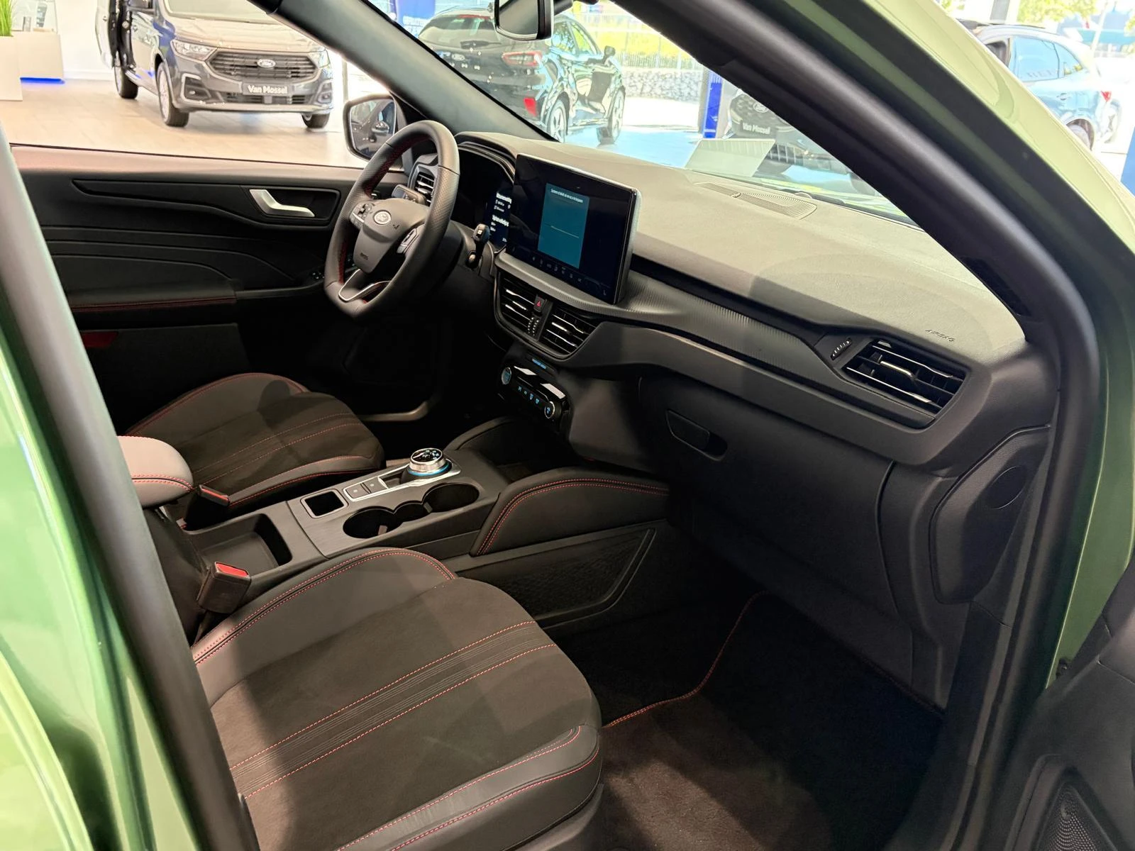 Ford-Kuga-image-18
