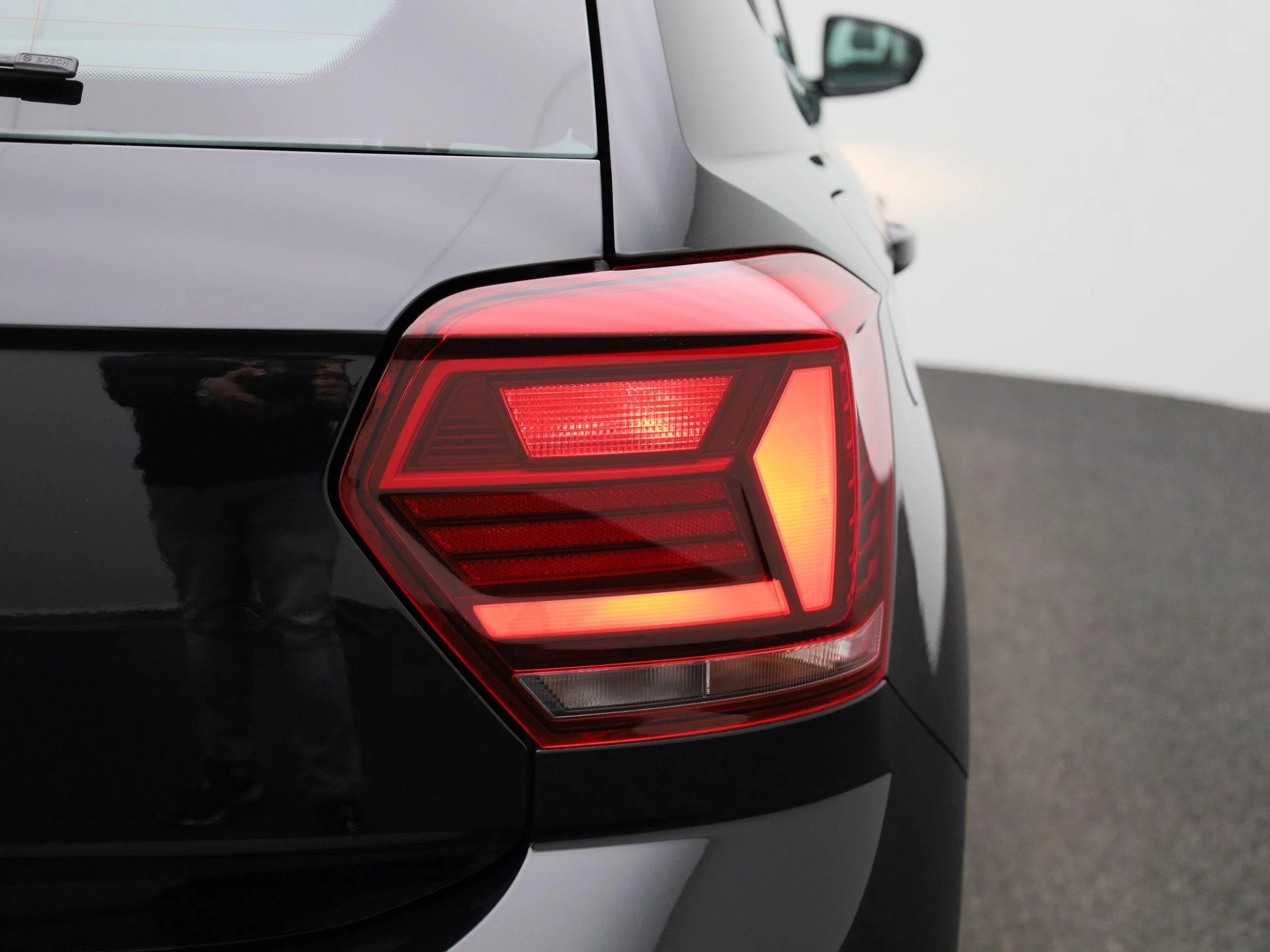 Volkswagen-Polo-image-33