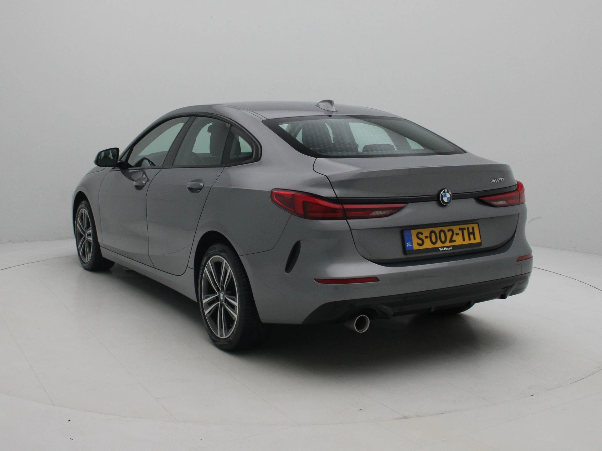 BMW-2 Serie-image-1
