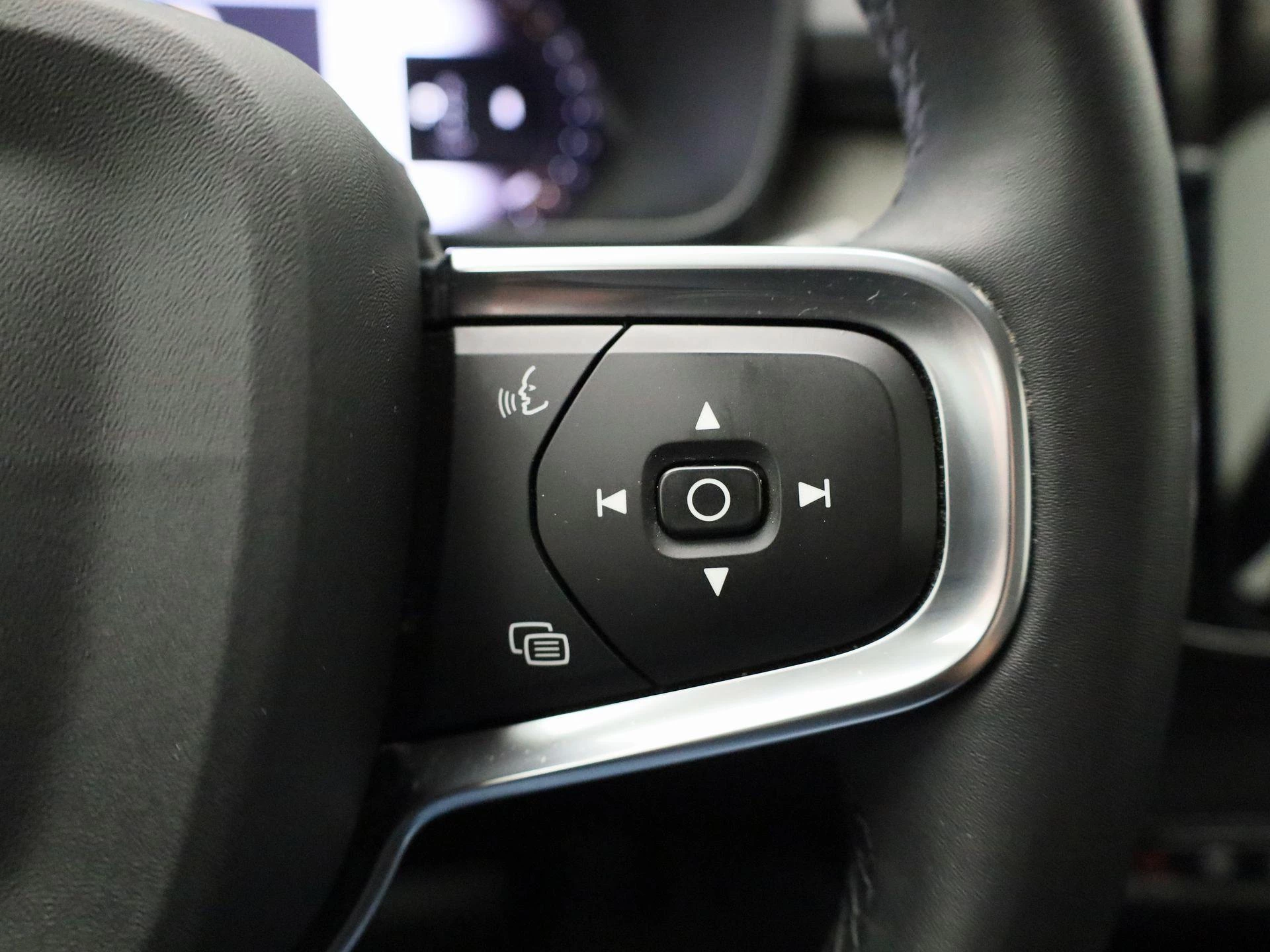Volvo XC40 B3 Core DCT