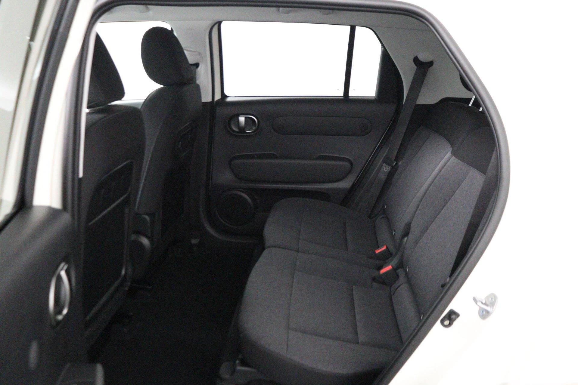 Hyundai-Inster-image-28