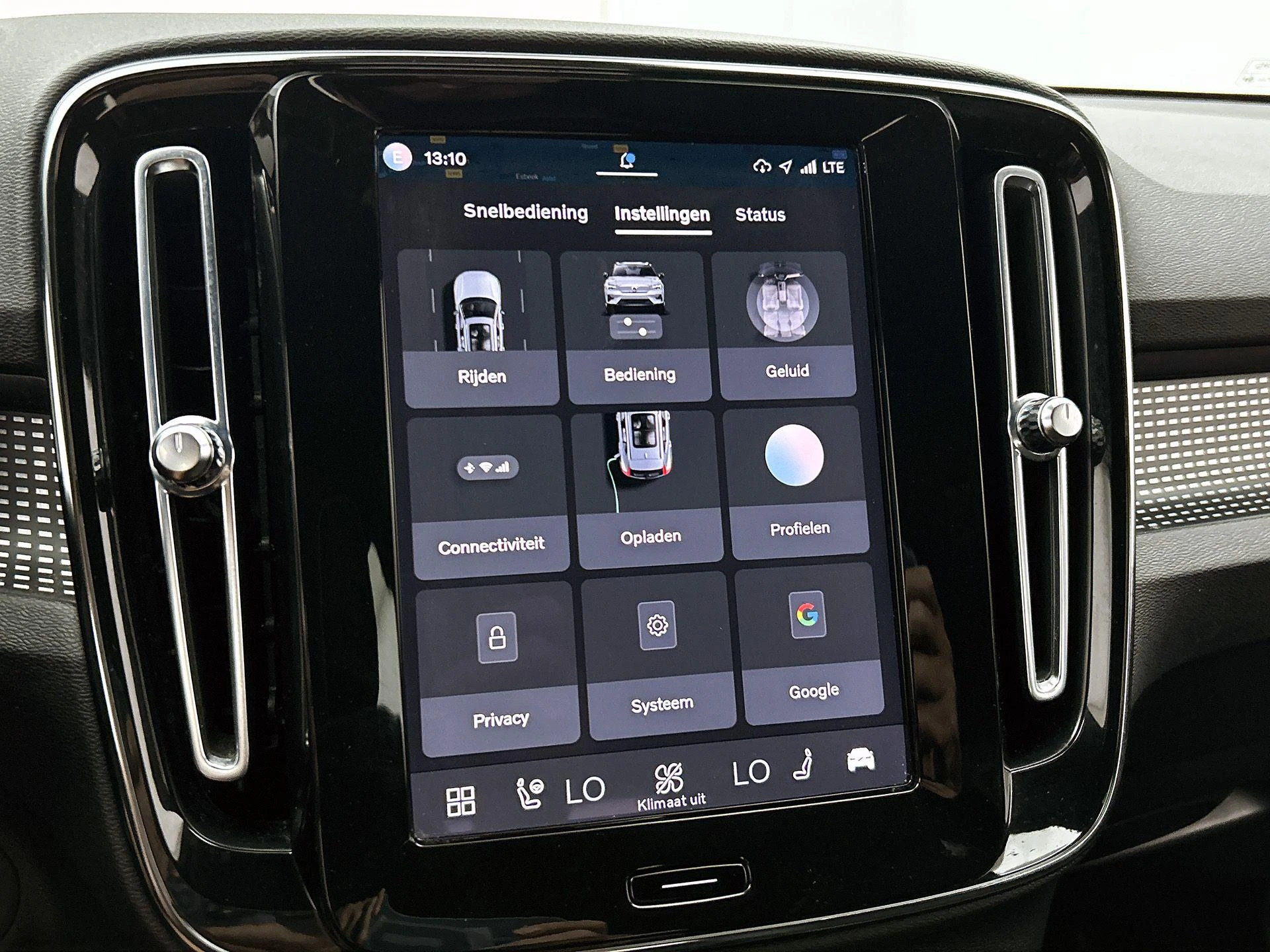 Volvo-XC40-image-27