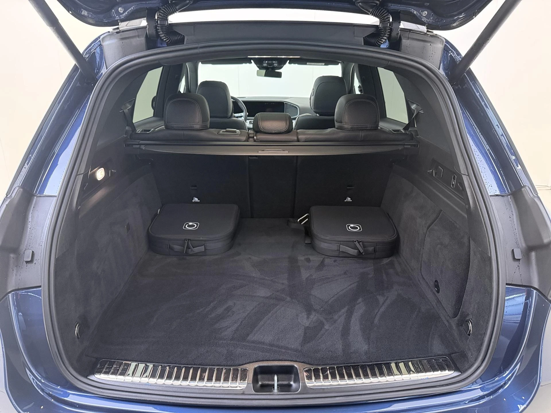 Mercedes-Benz-GLE-image-30