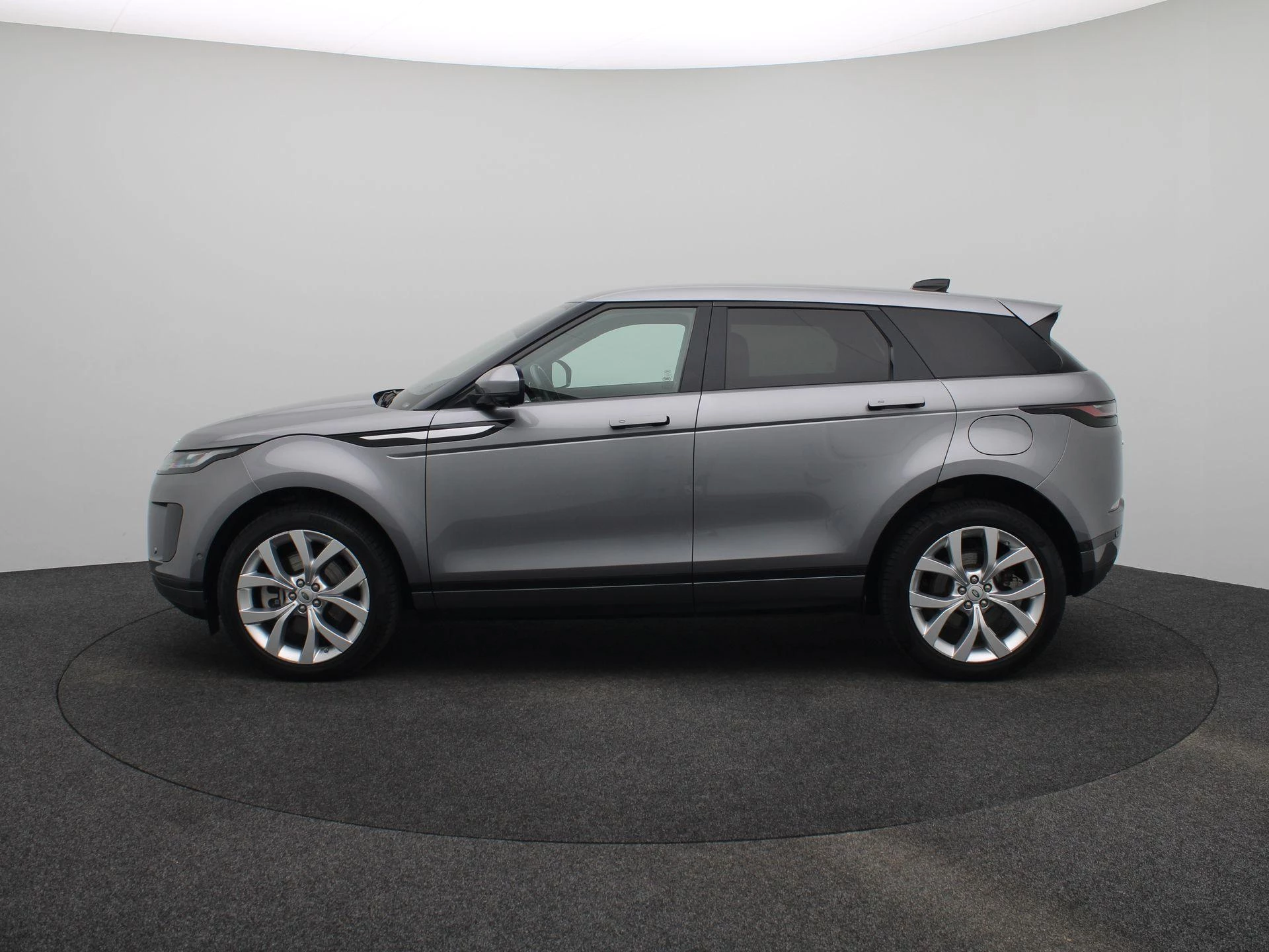 Land Rover-Range Rover Evoque-image-3