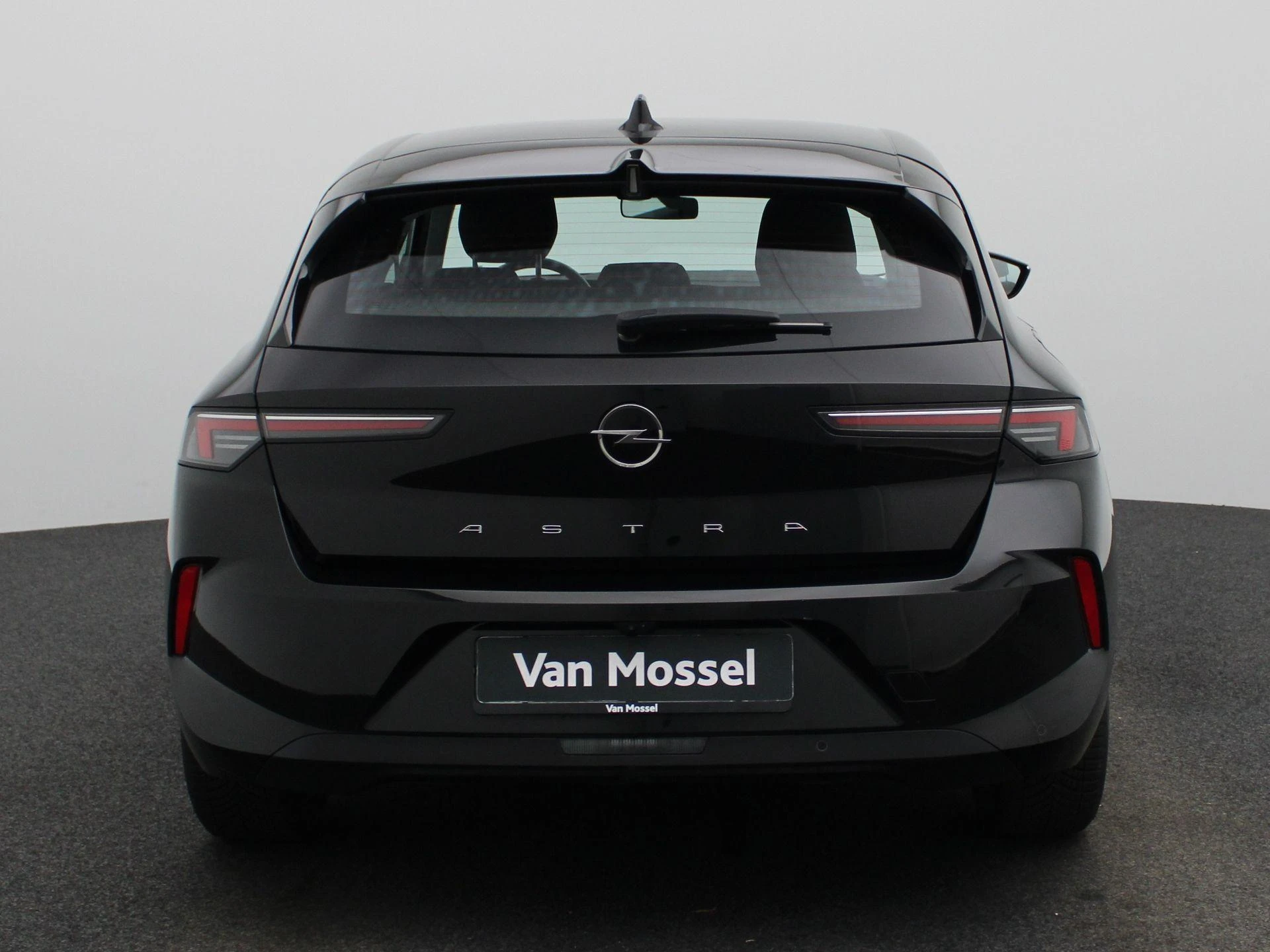 Opel-Astra-image-4