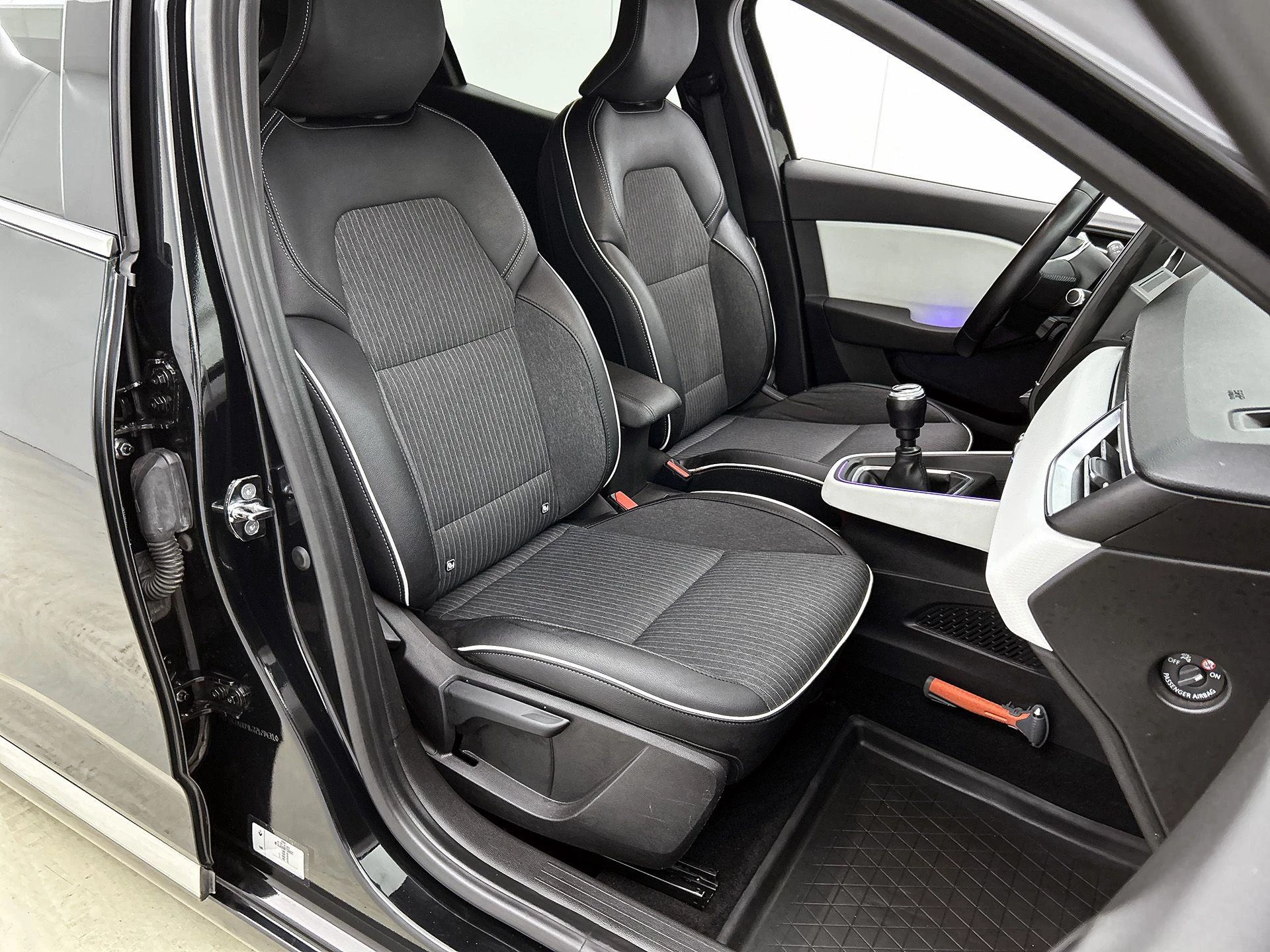 Renault Clio 1.0 TCe Initiale Paris
