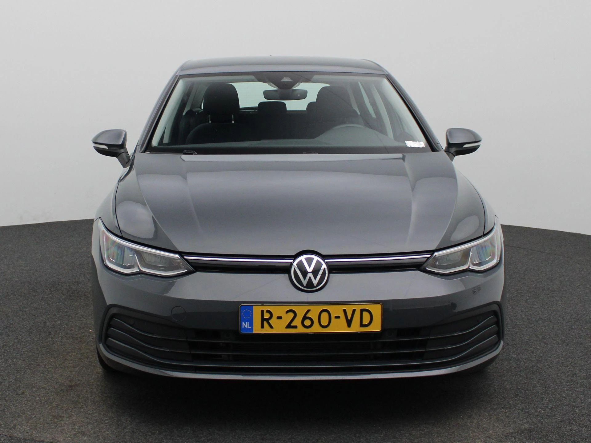 Volkswagen-Golf-image-2