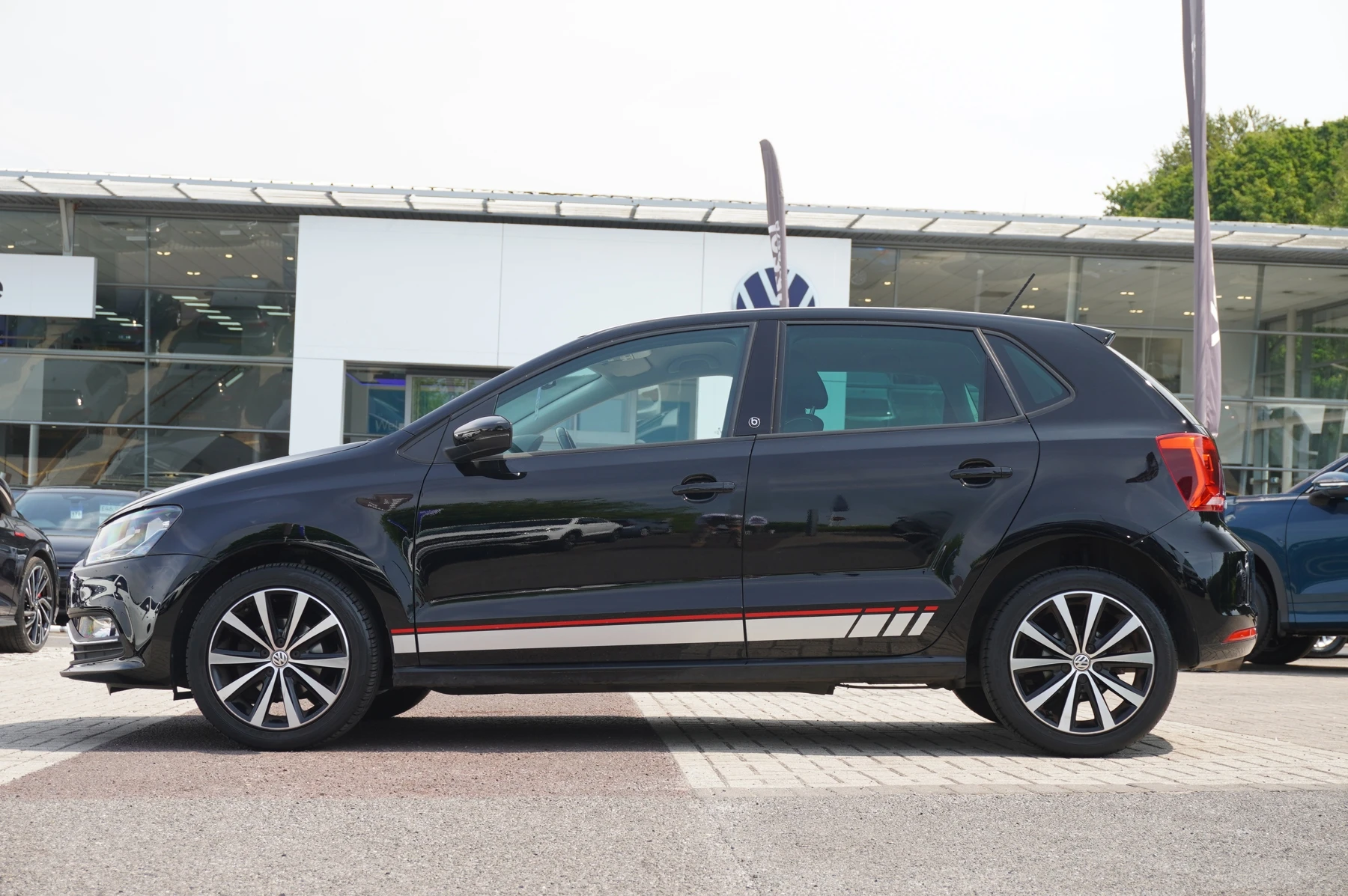 Volkswagen-Polo-image-16