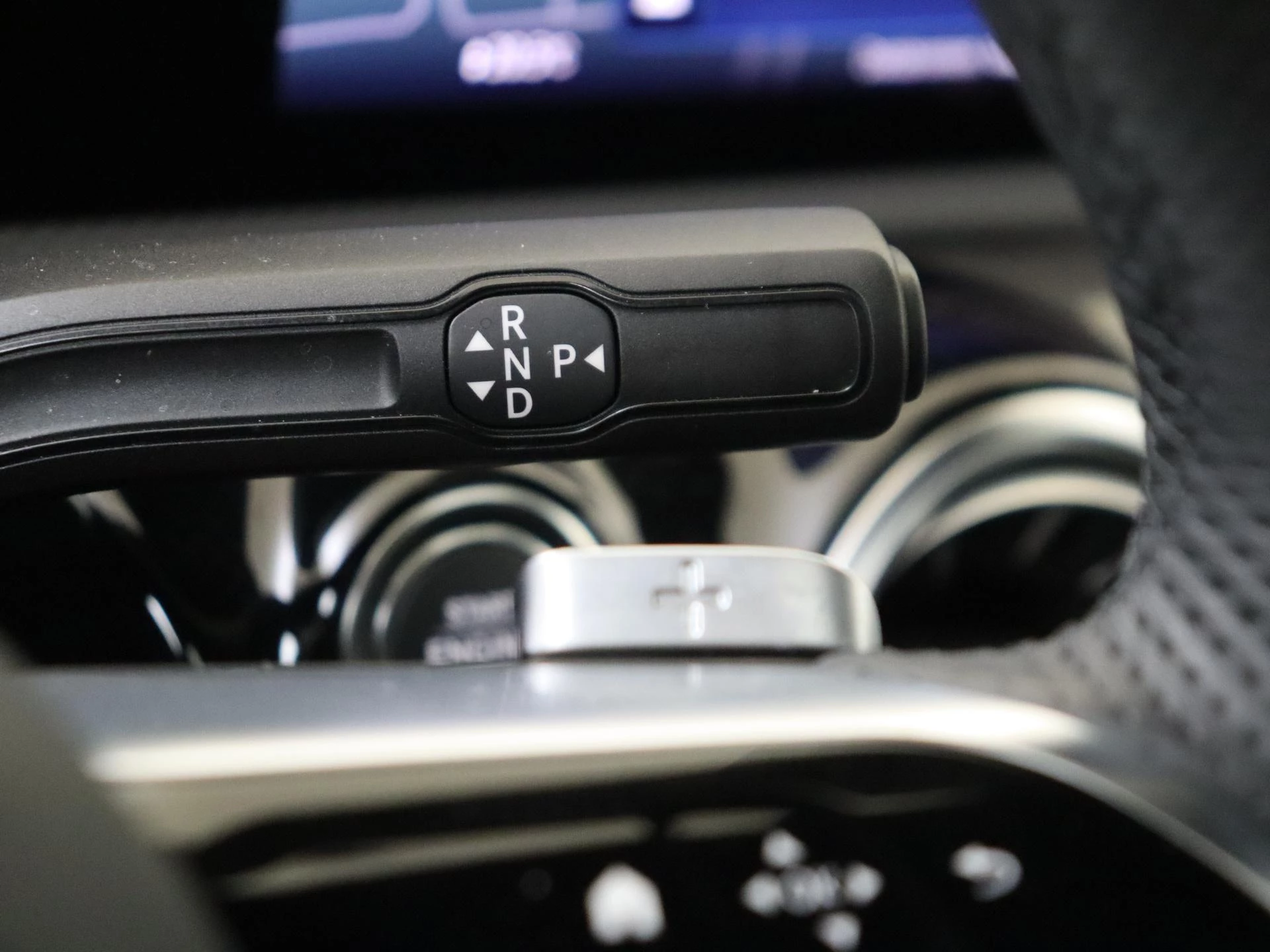 Mercedes-Benz-CLA-image-14