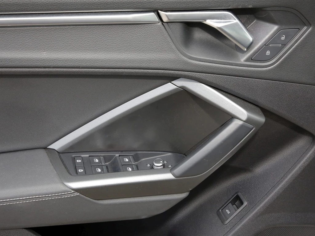 Audi Q3 35 TFSI S line VIRT*NAVI*RFK*MATRIX*LEDER*SHZ