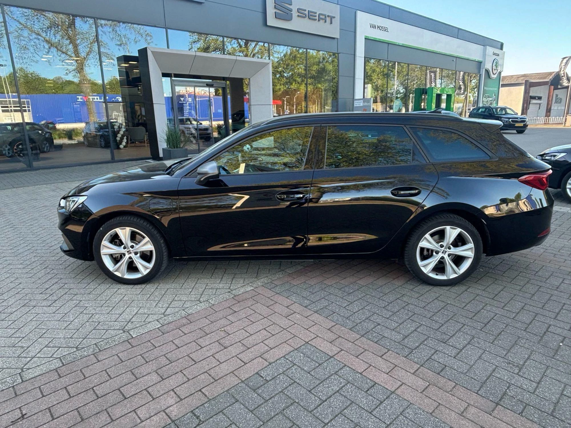 SEAT Leon Sportstourer 1.4 TSI eHybrid PHEV FR Business Intense