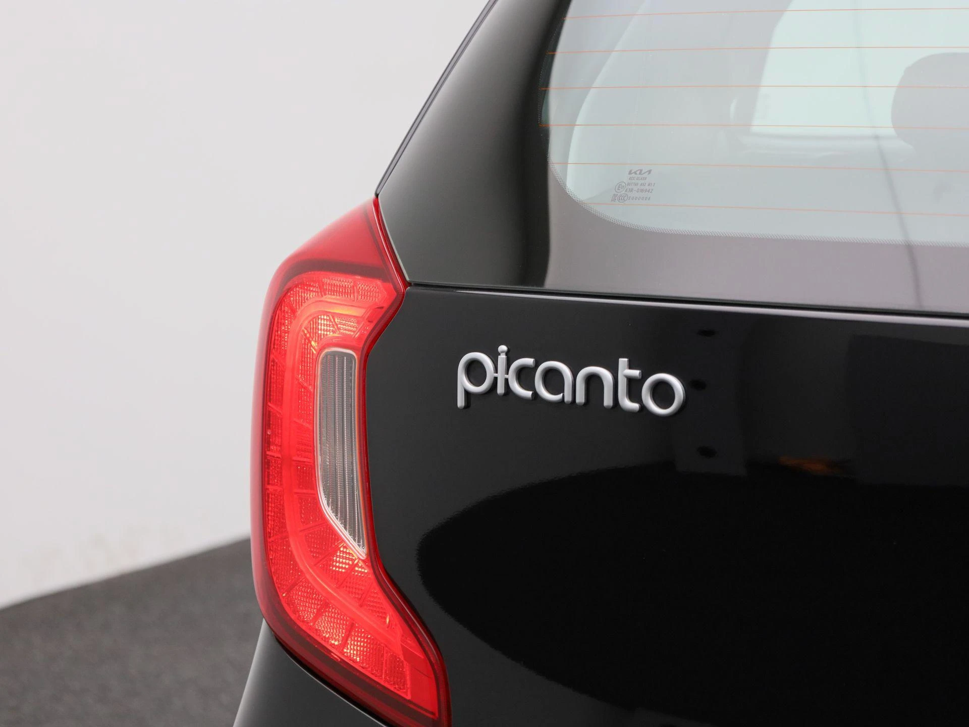 Kia-Picanto-image-30
