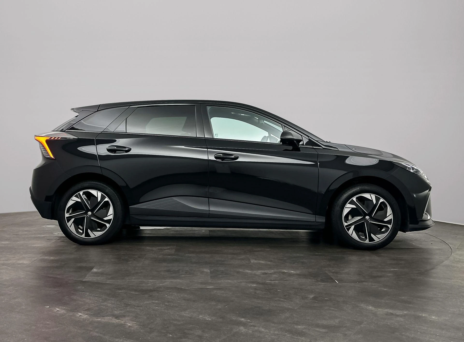 MG-MG4 EV-image-6