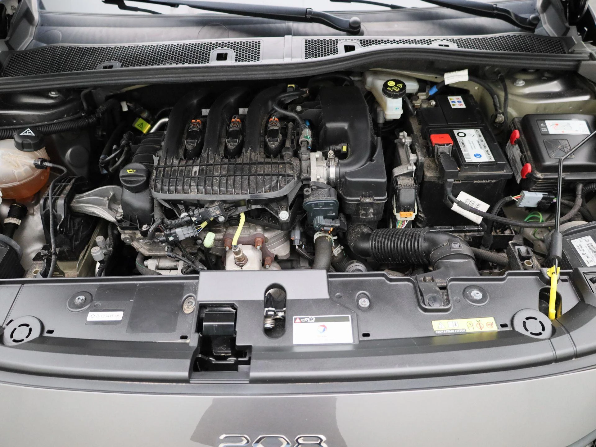 Peugeot-208-image-27