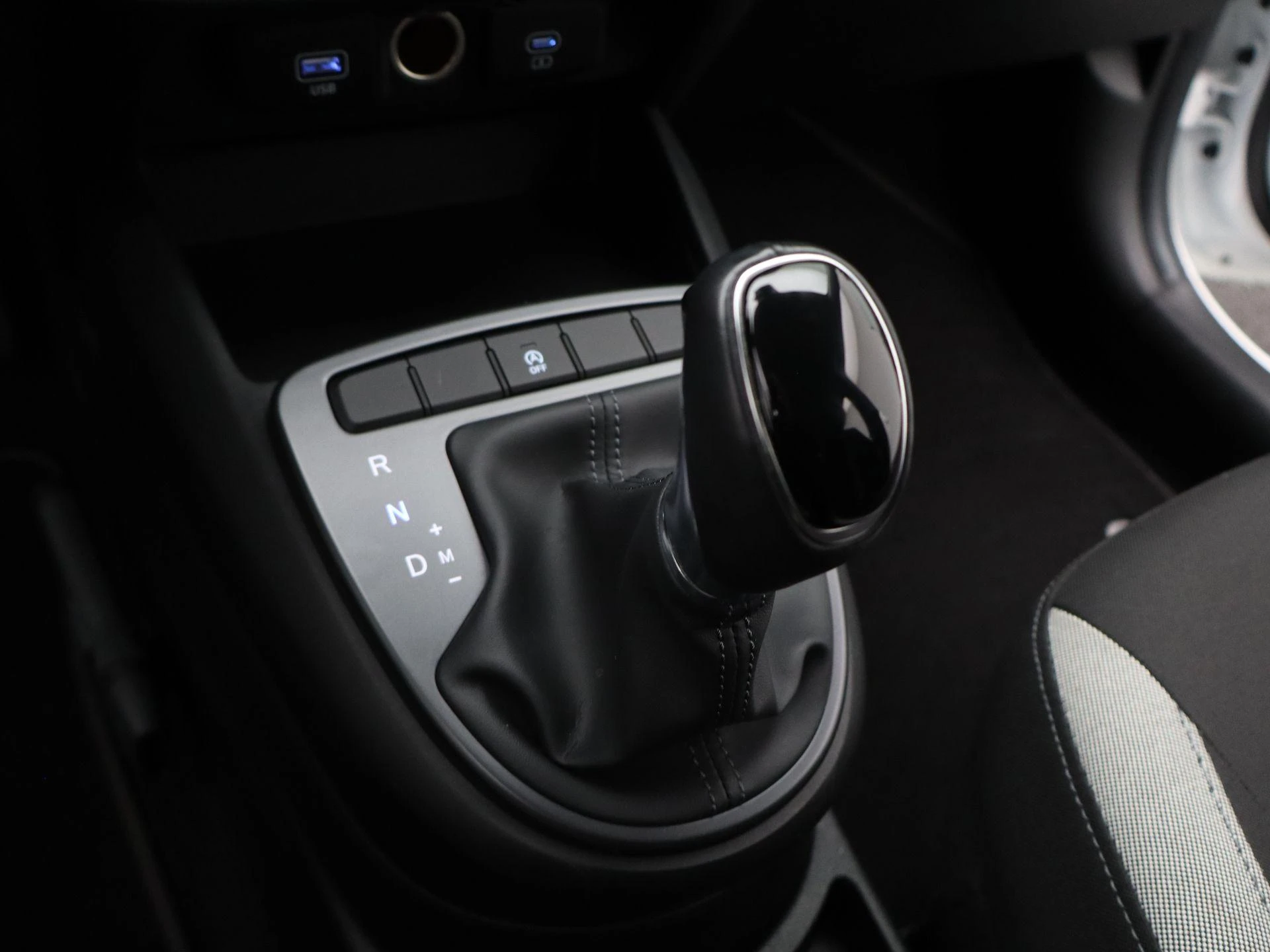 Hyundai-i10-image-17