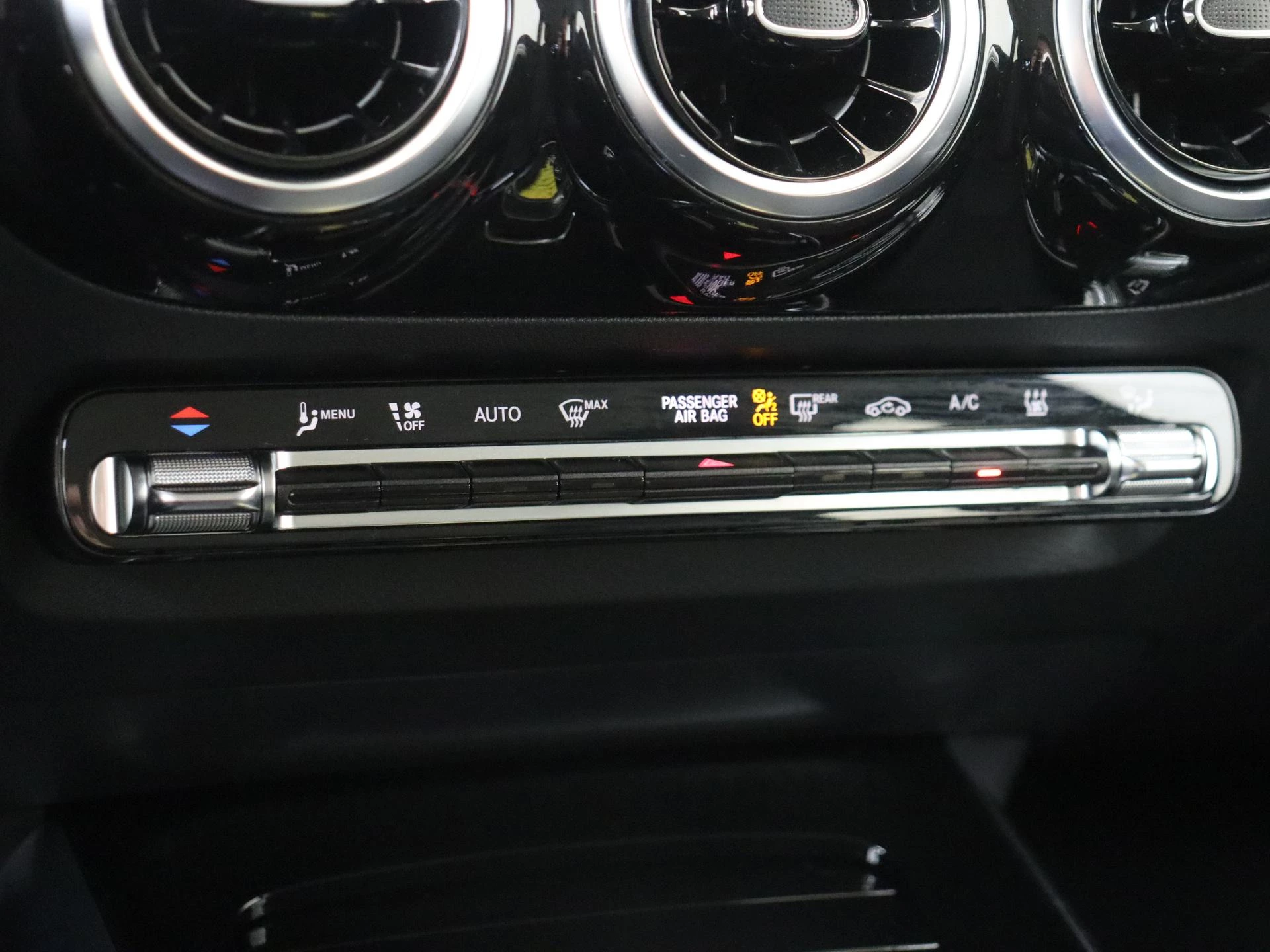 Mercedes-Benz GLA 250 e Business Solution Luxury