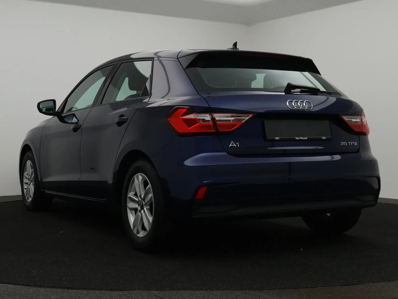 Audi-A1 Sportback-image-5