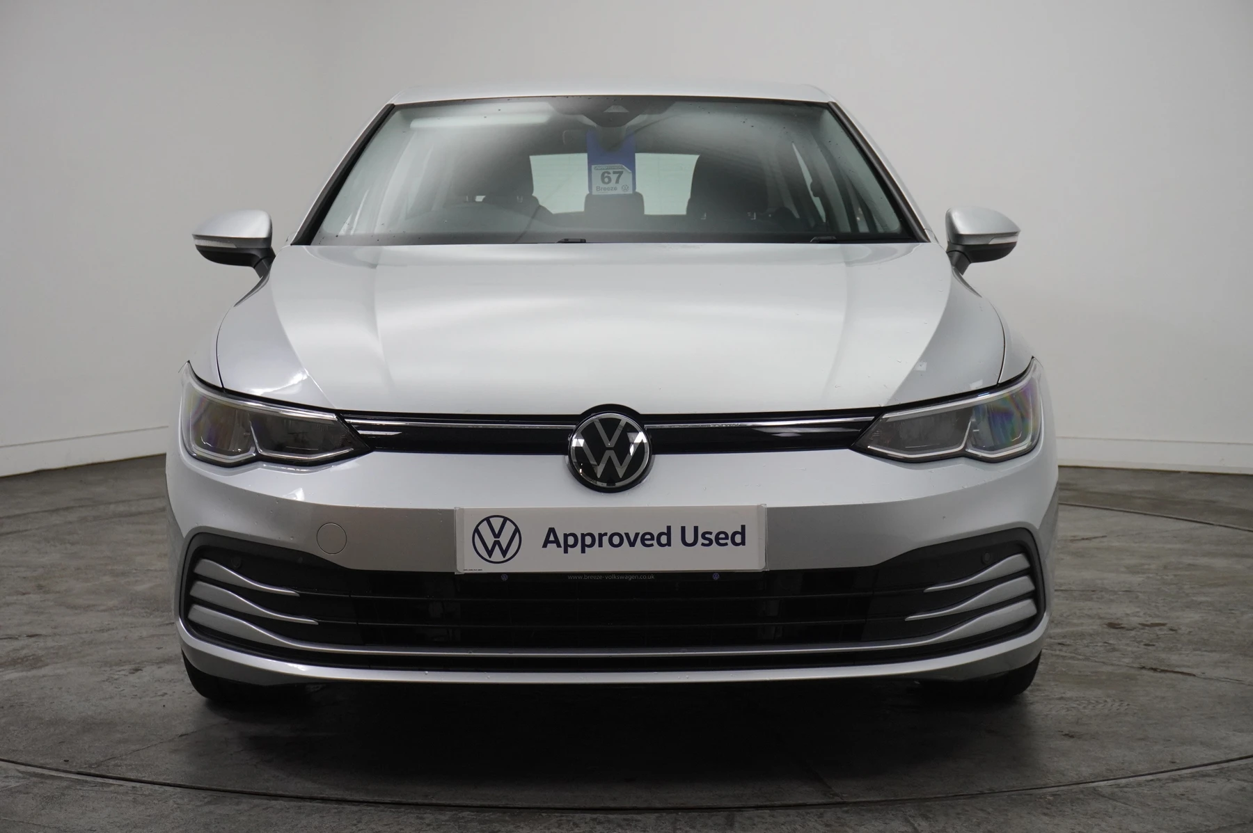 Volkswagen-Golf-image-6