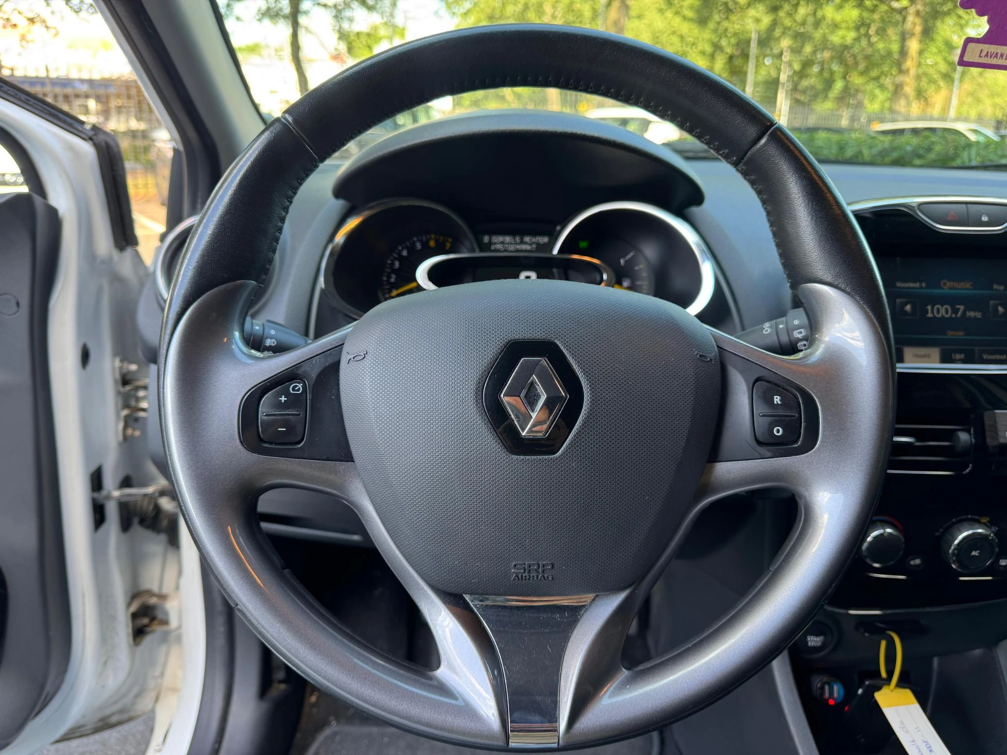 Renault-Clio-image-7