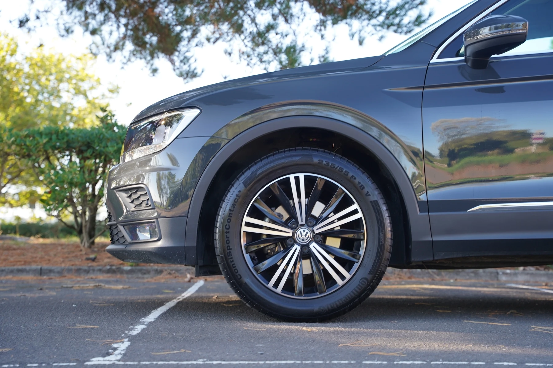 Volkswagen-Tiguan-image-4
